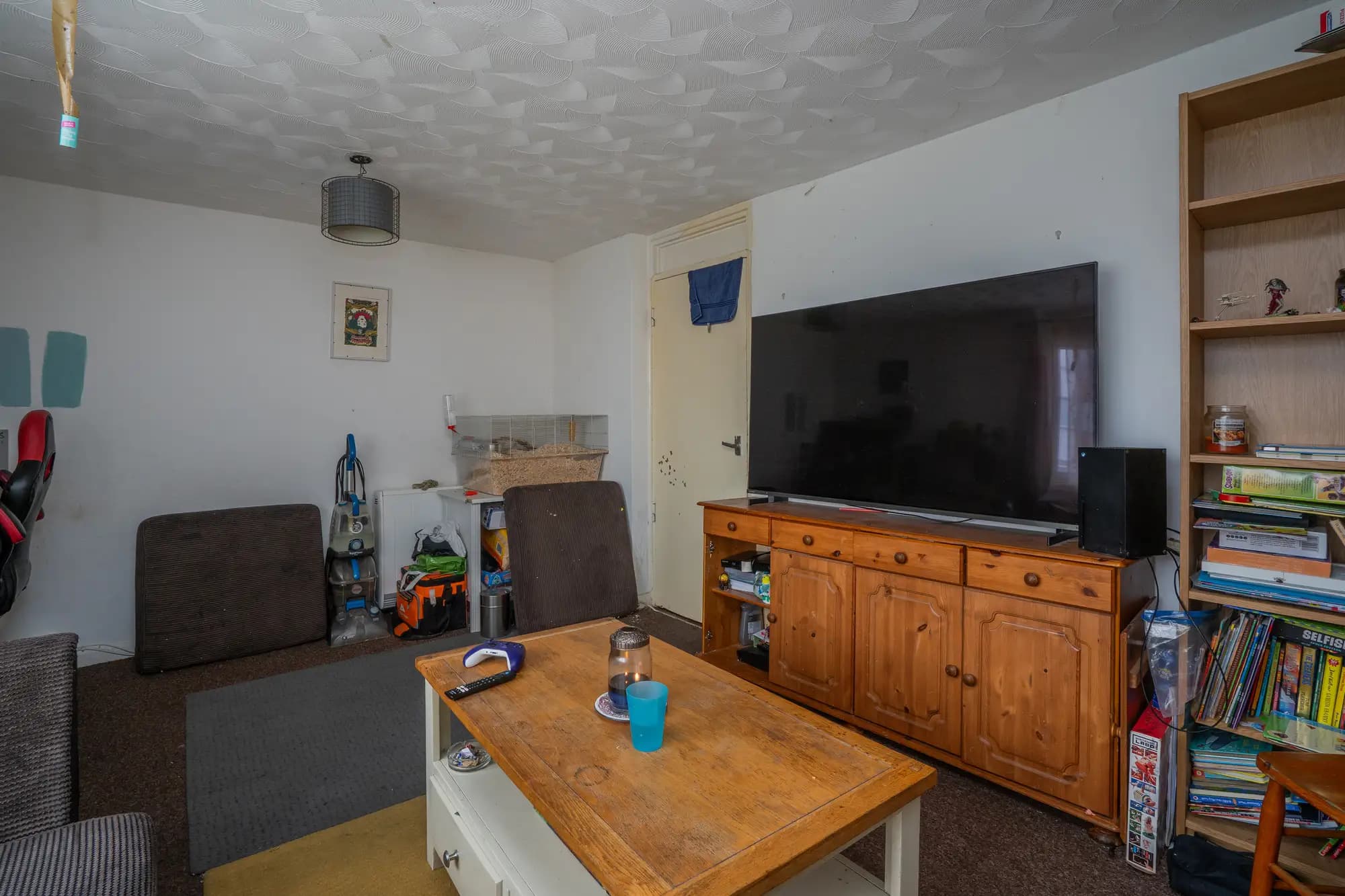 property photo 4 of 14