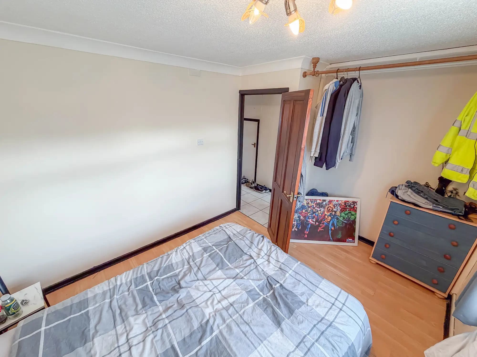 property photo 13 of 18