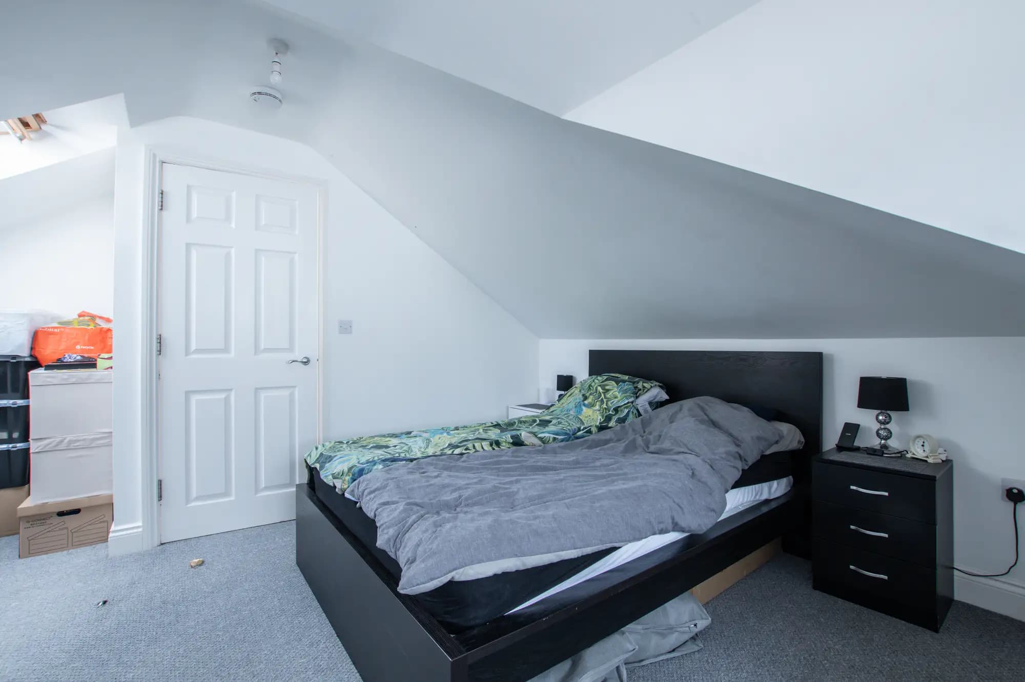 property photo 15 of 18