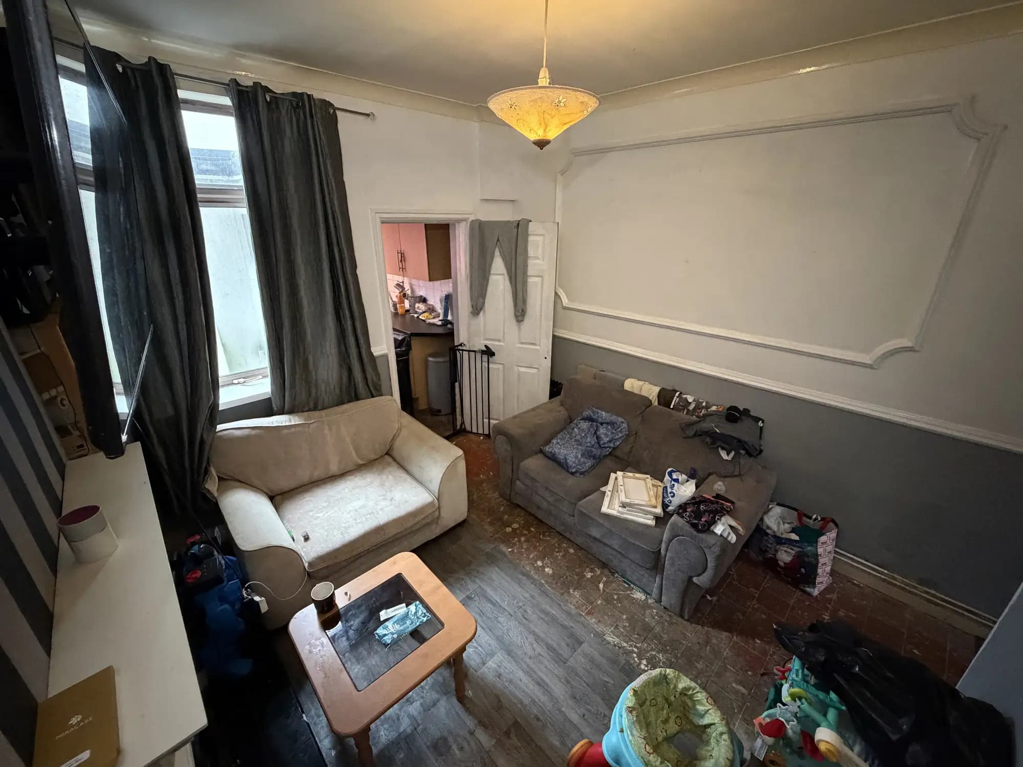 property photo 4 of 18