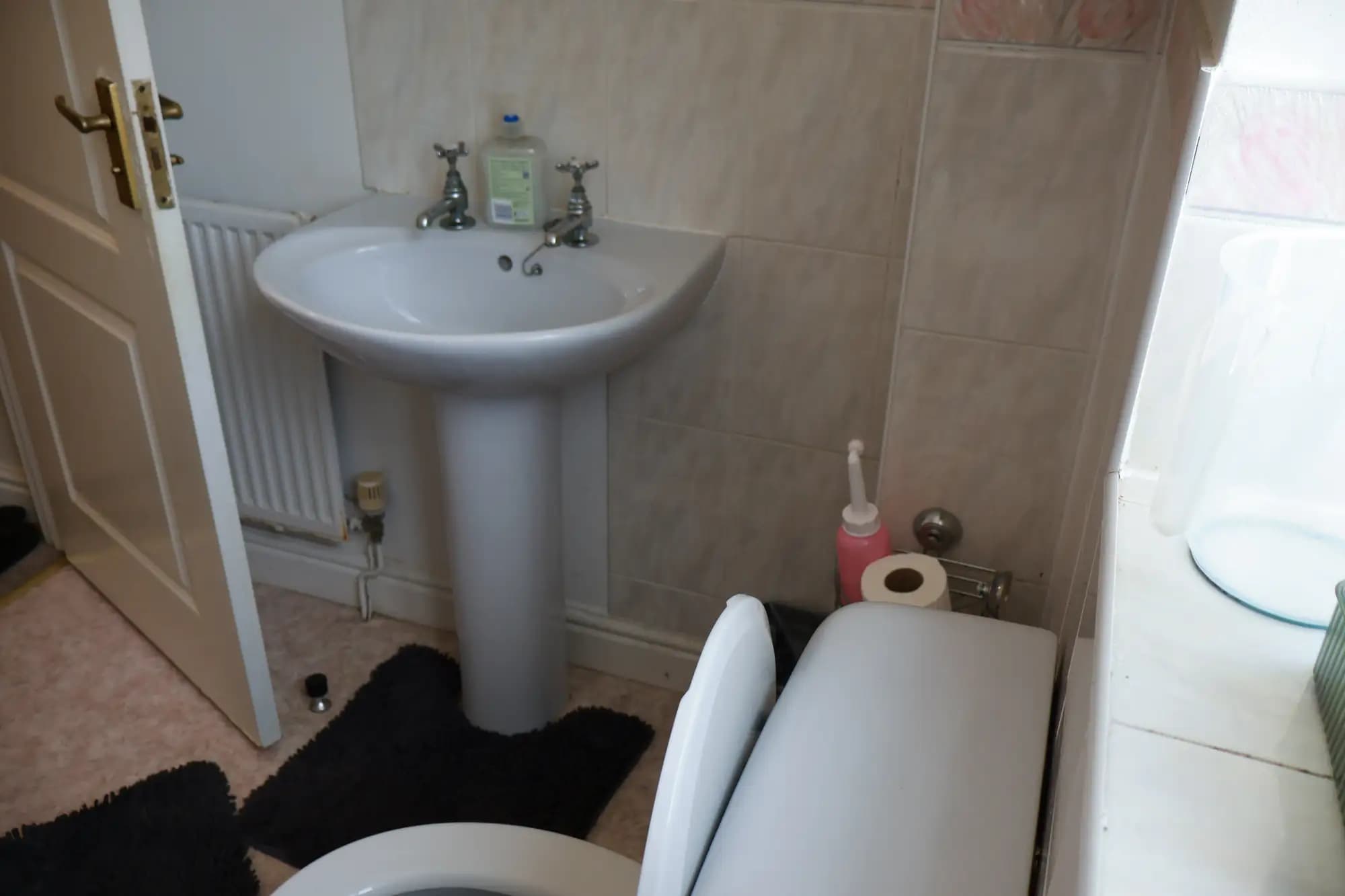 property photo 10 of 16