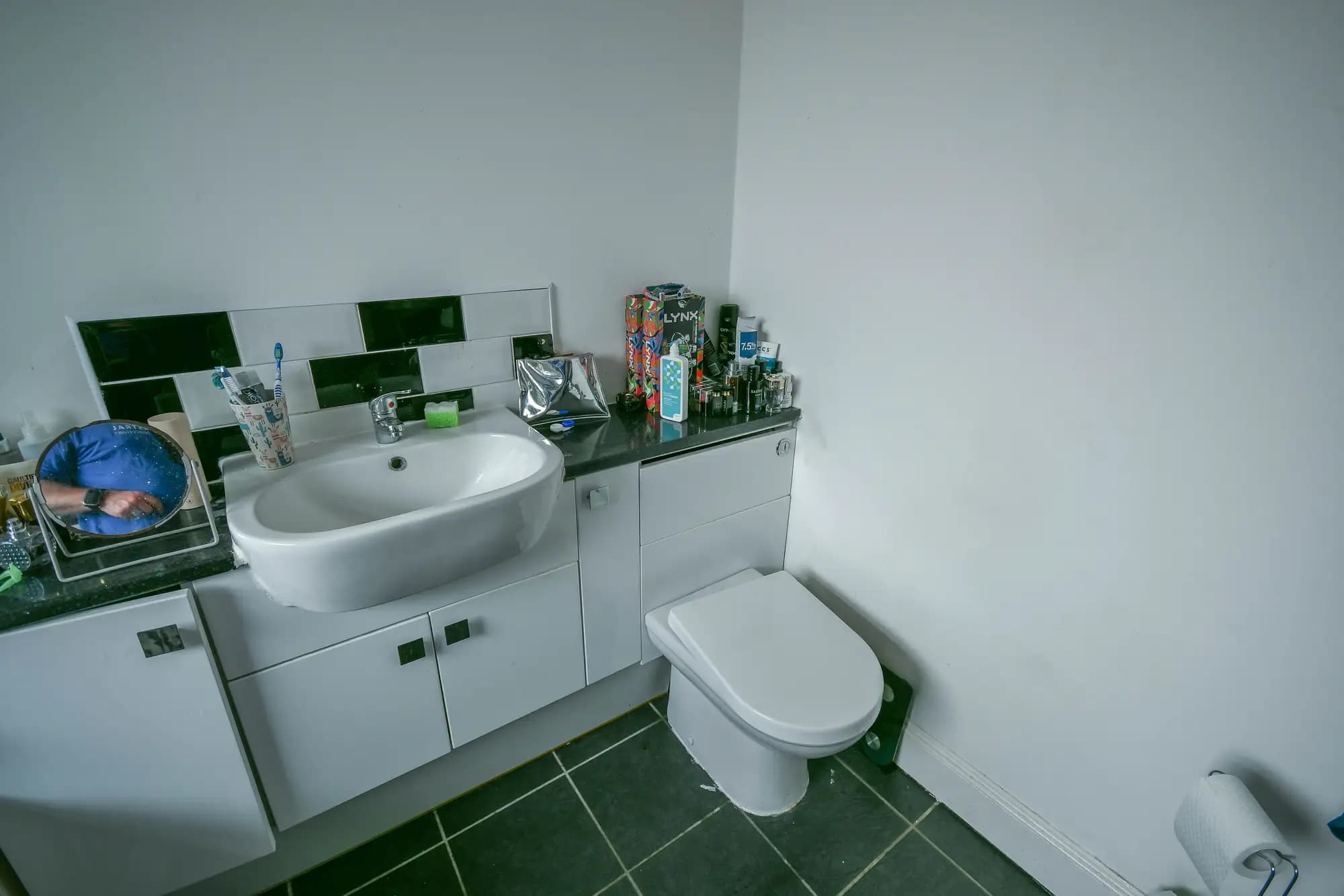 property photo 10 of 20