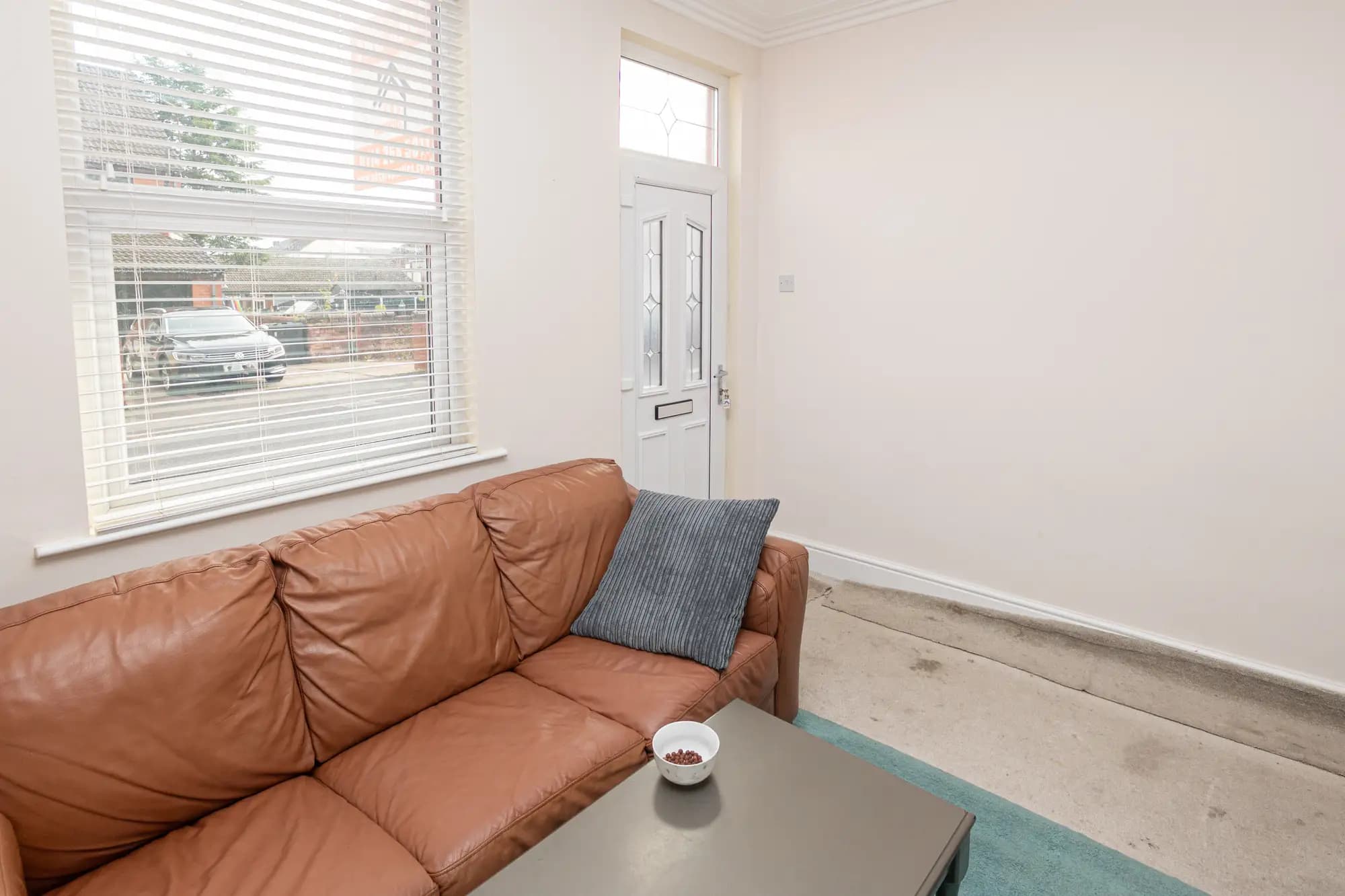 property photo 5 of 29