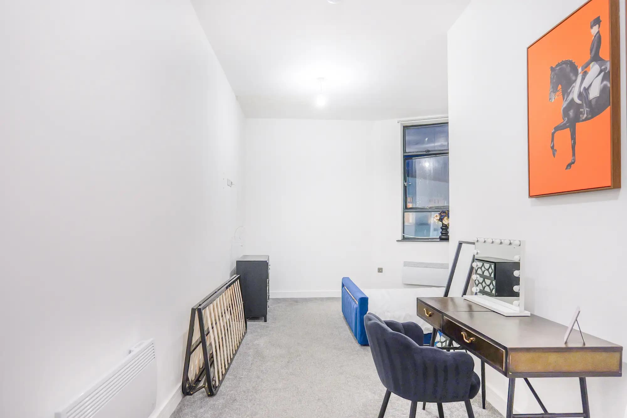 property photo 9 of 15