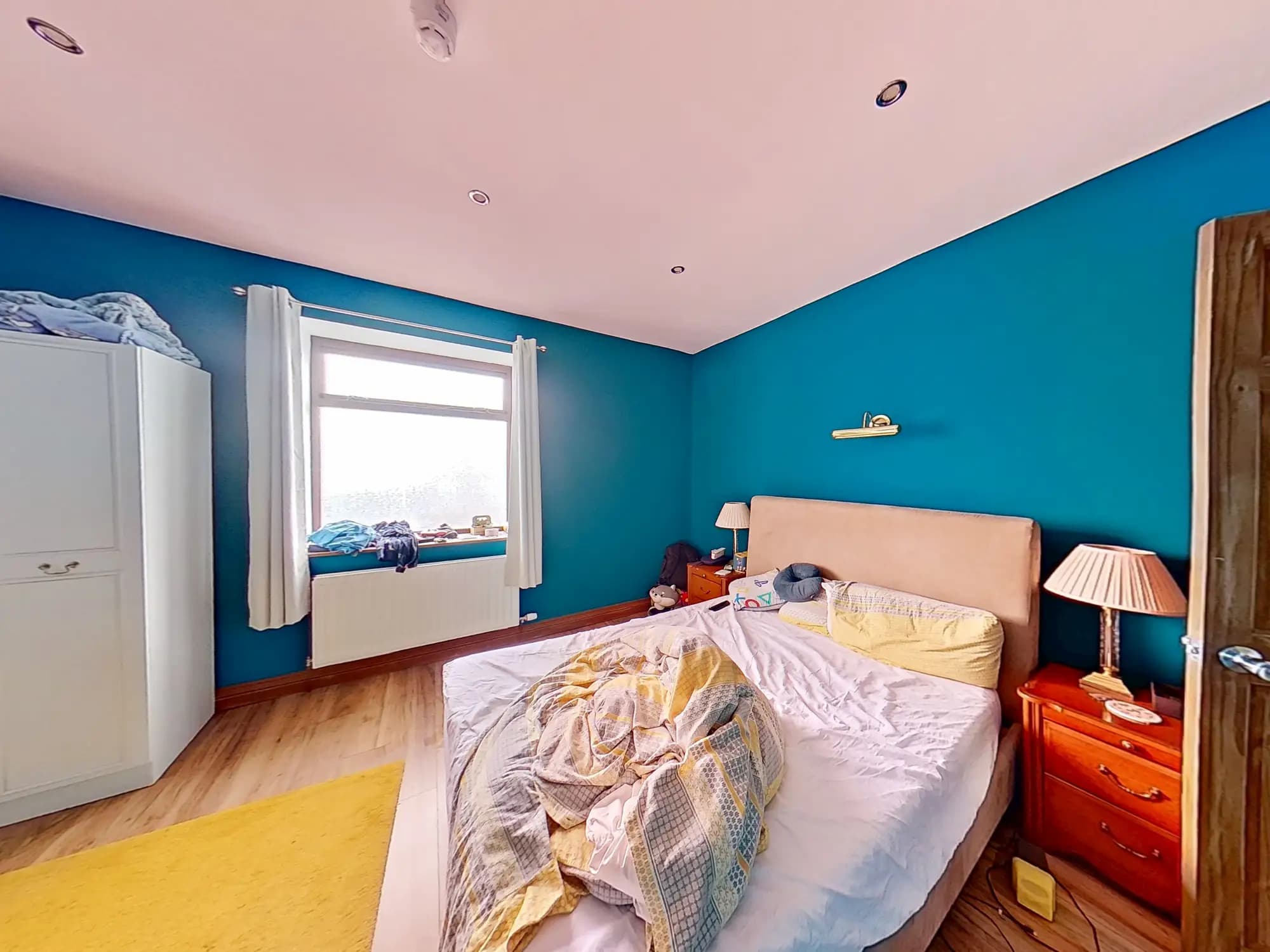 property photo 9 of 33