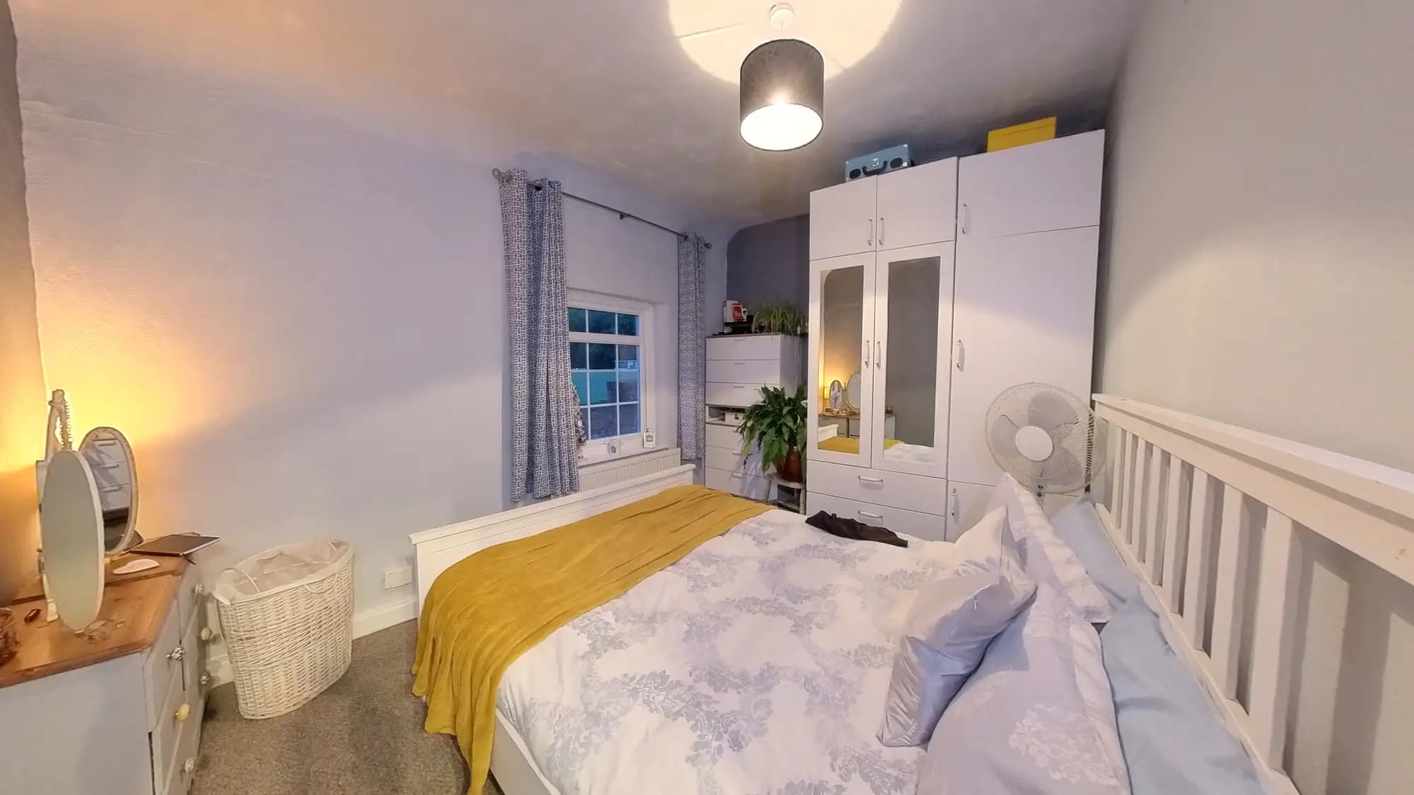 property photo 11 of 30