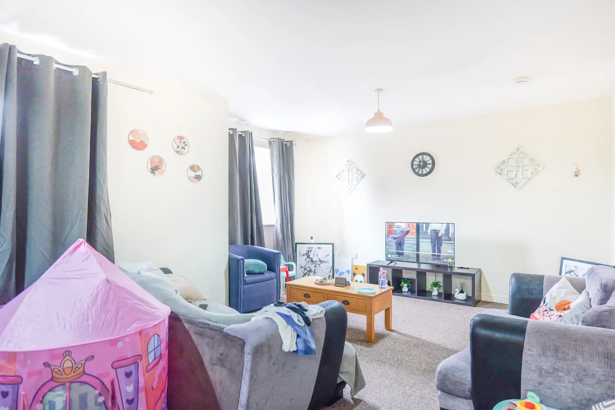 property photo 4 of 22