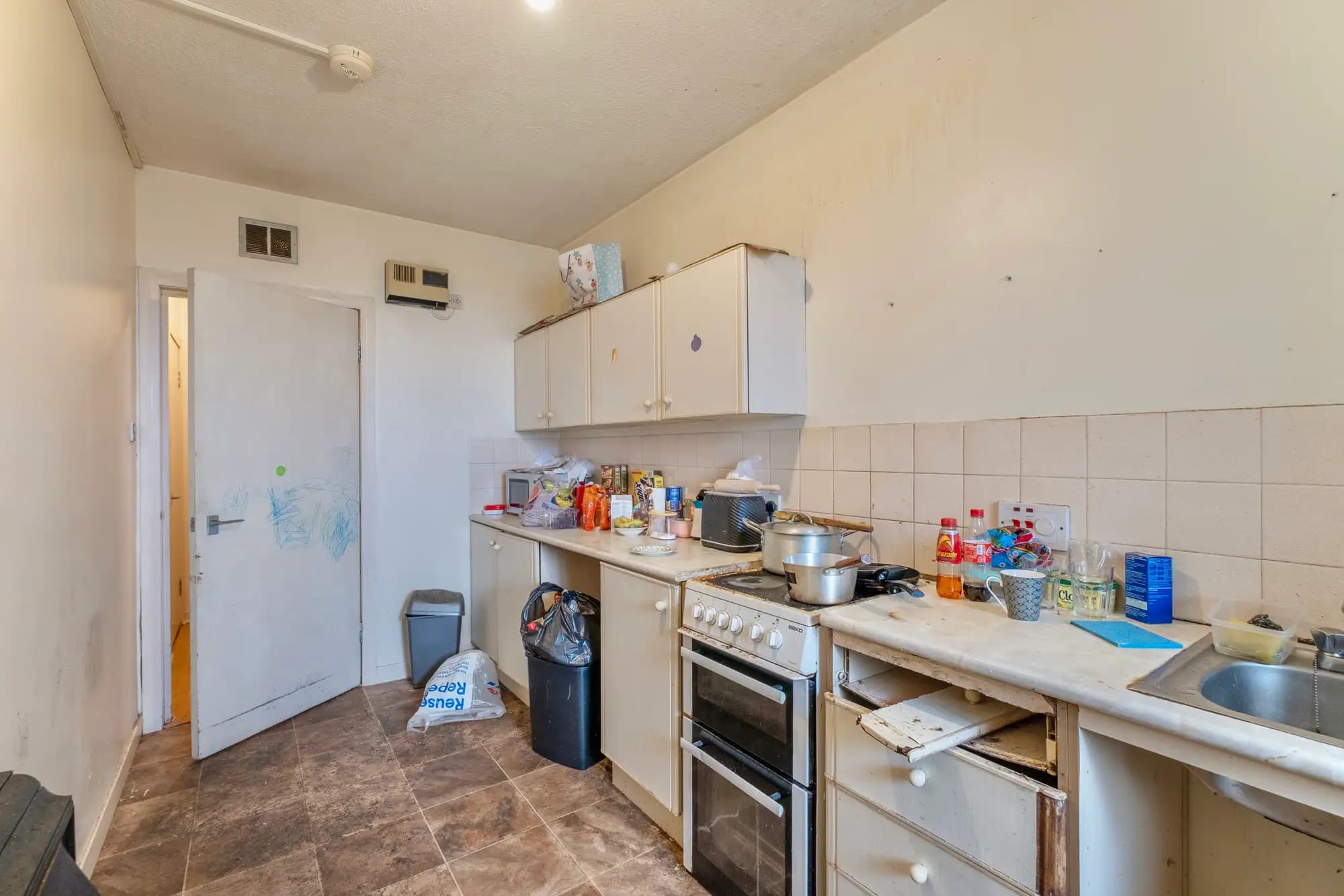 property photo 7 of 20