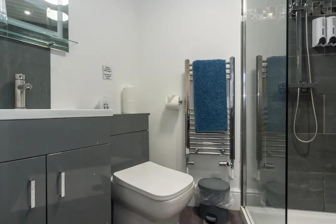 property photo 26 of 40