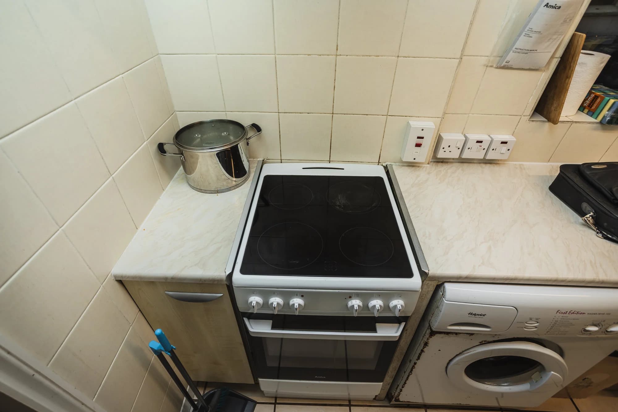 property photo 5 of 34