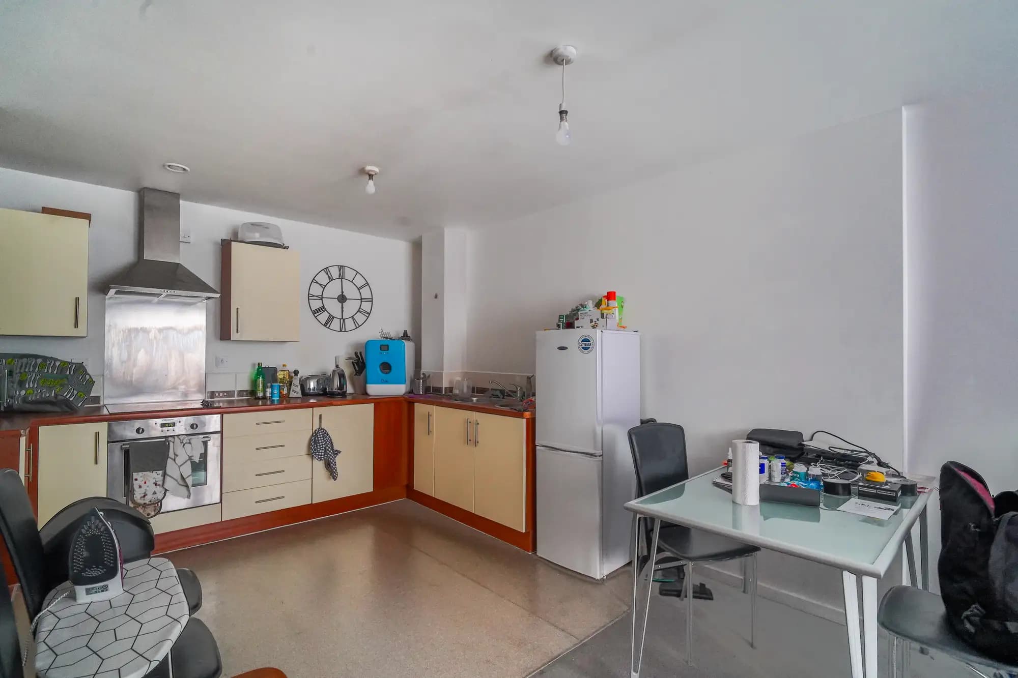 property photo 6 of 20