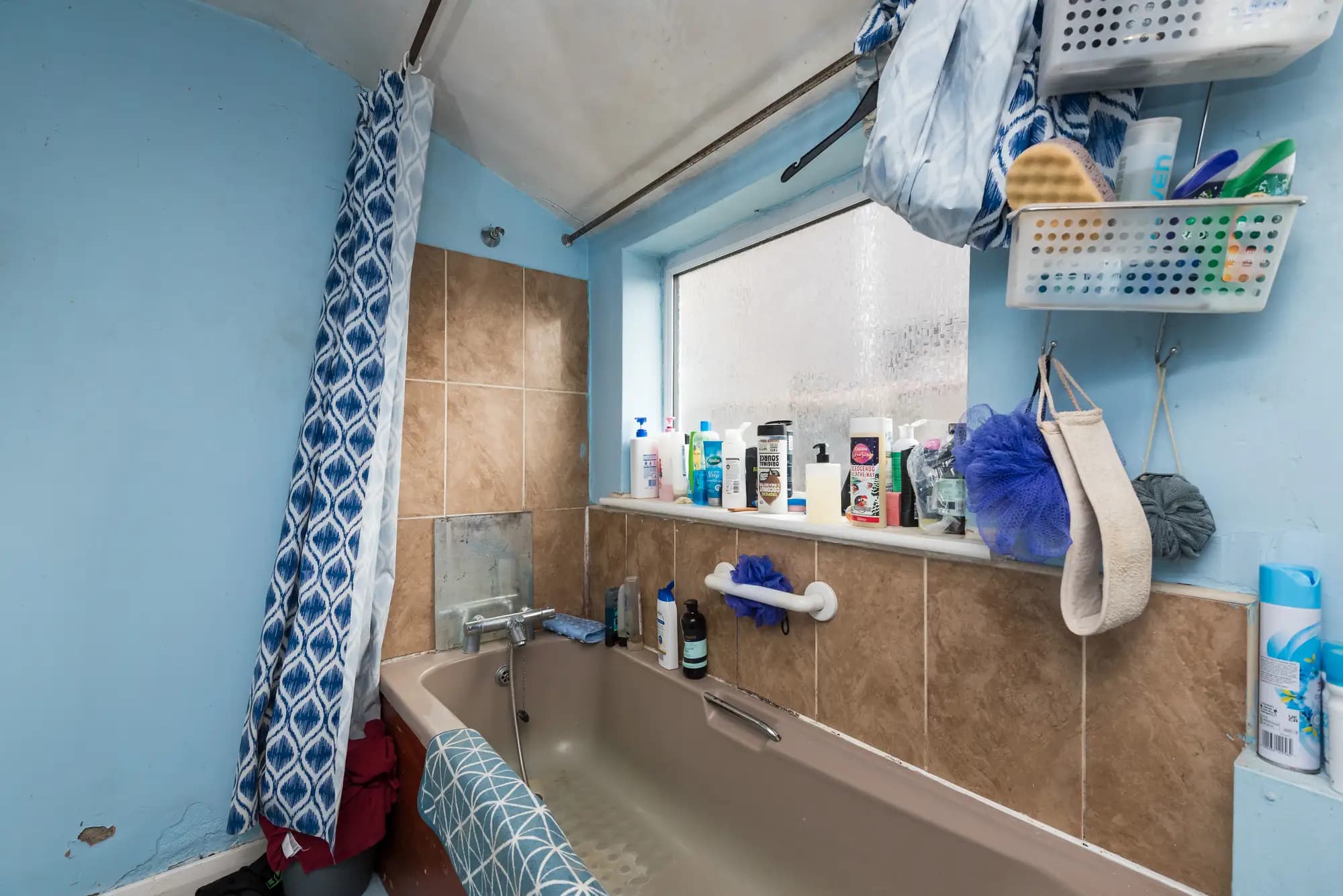 property photo 9 of 17