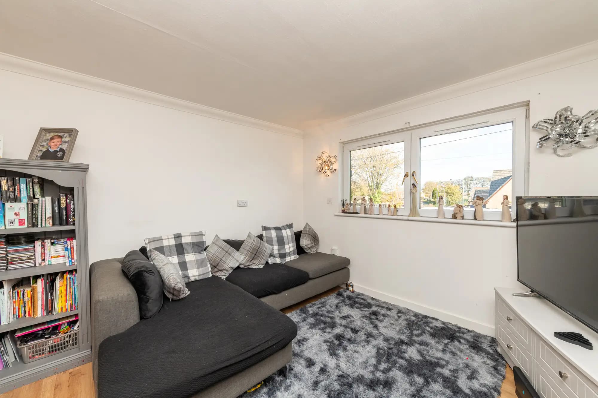 property photo 6 of 26