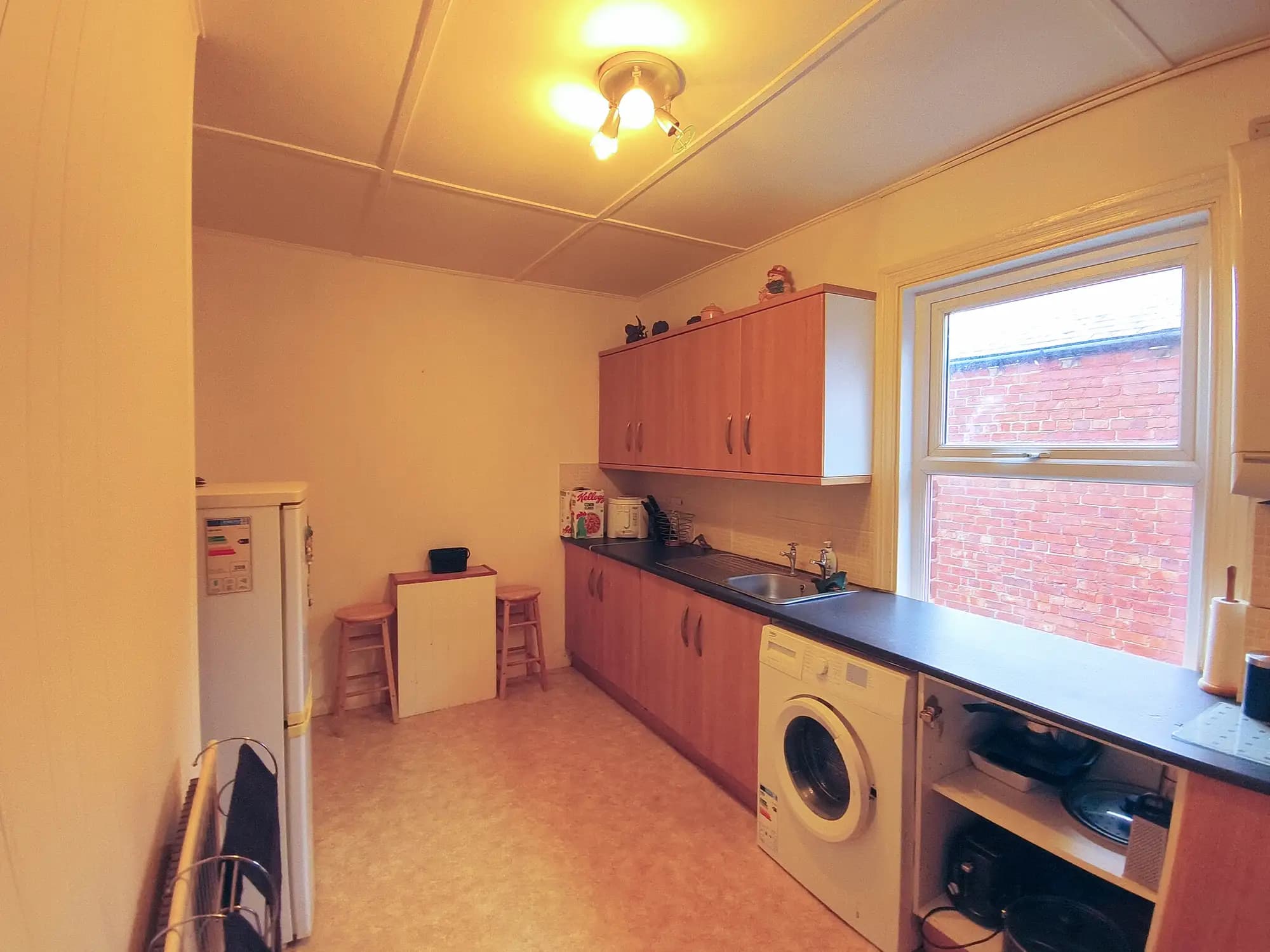 property photo 5 of 13