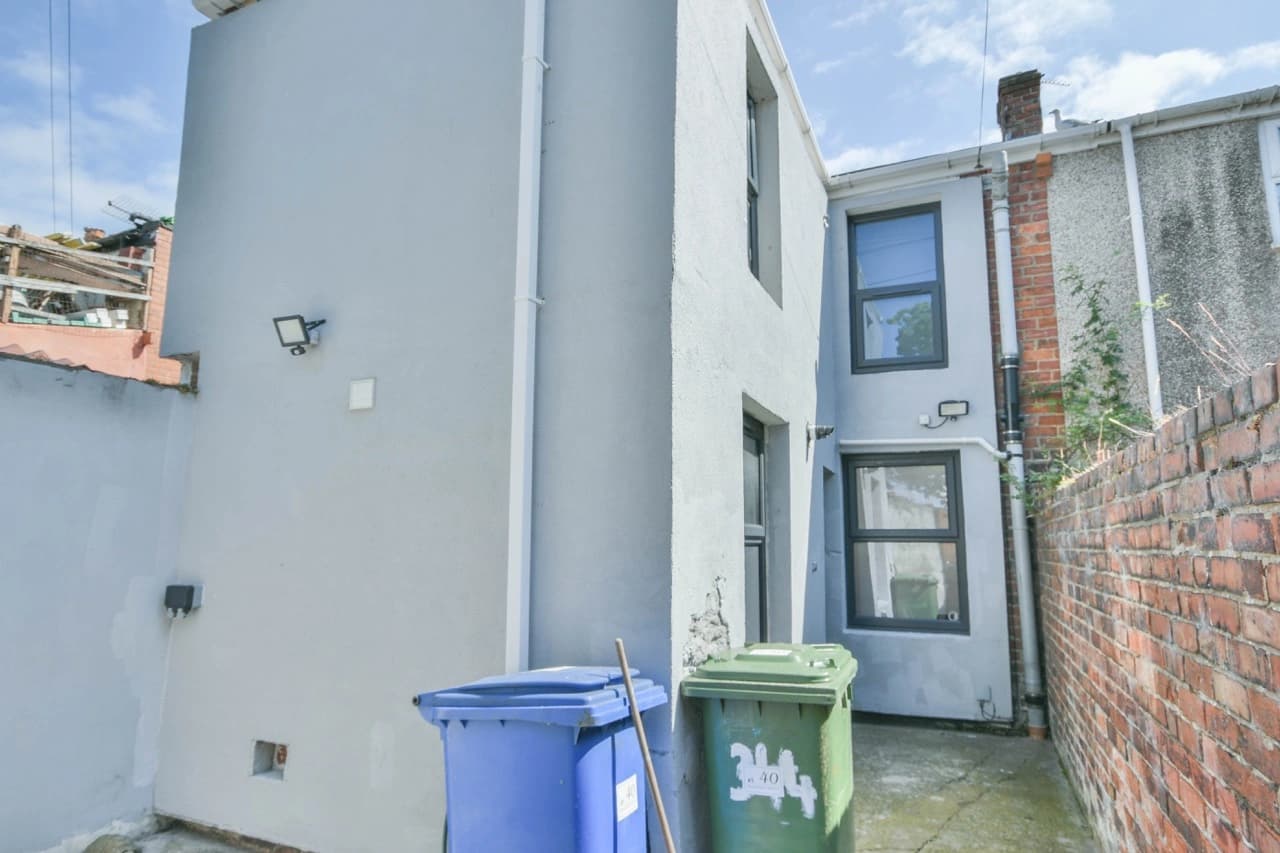 property photo 18 of 19