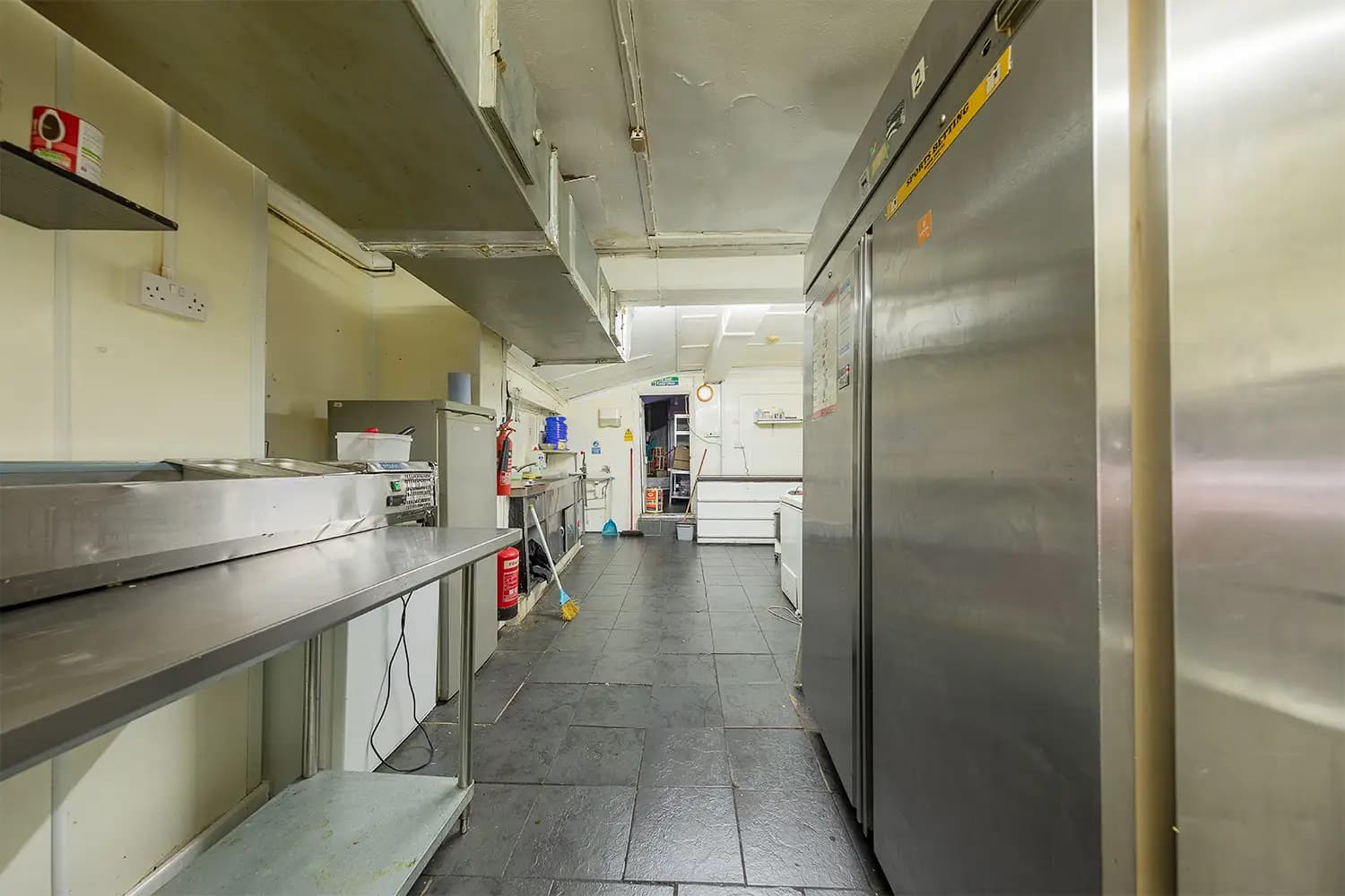 property photo 5 of 14