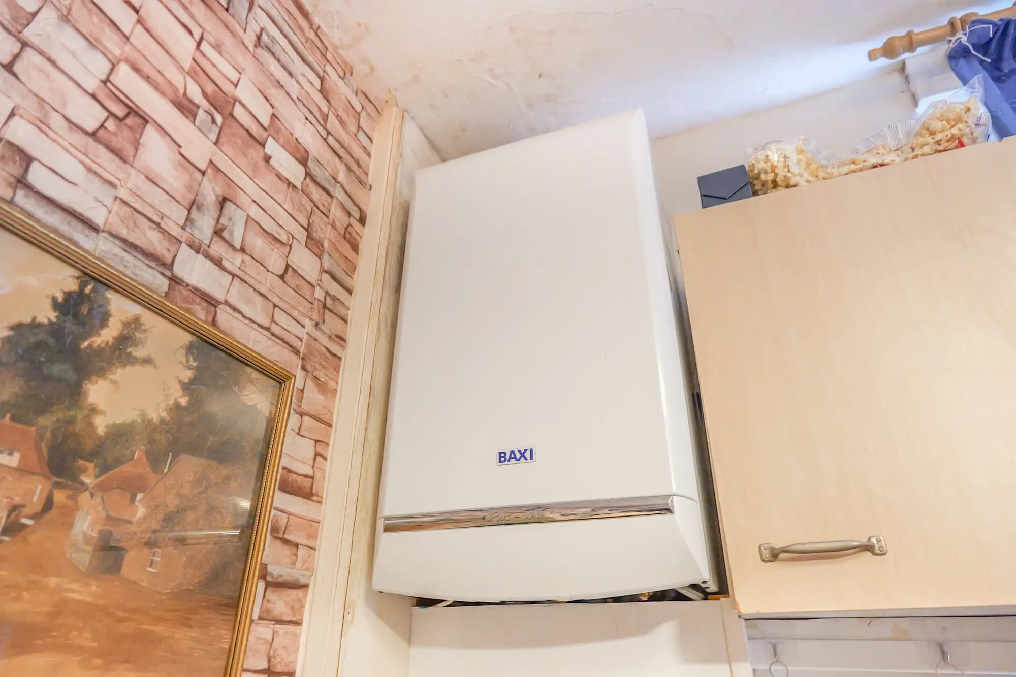 property photo 18 of 28