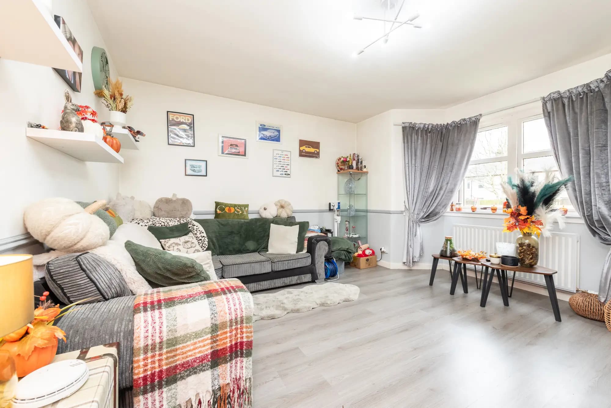 property photo 5 of 28