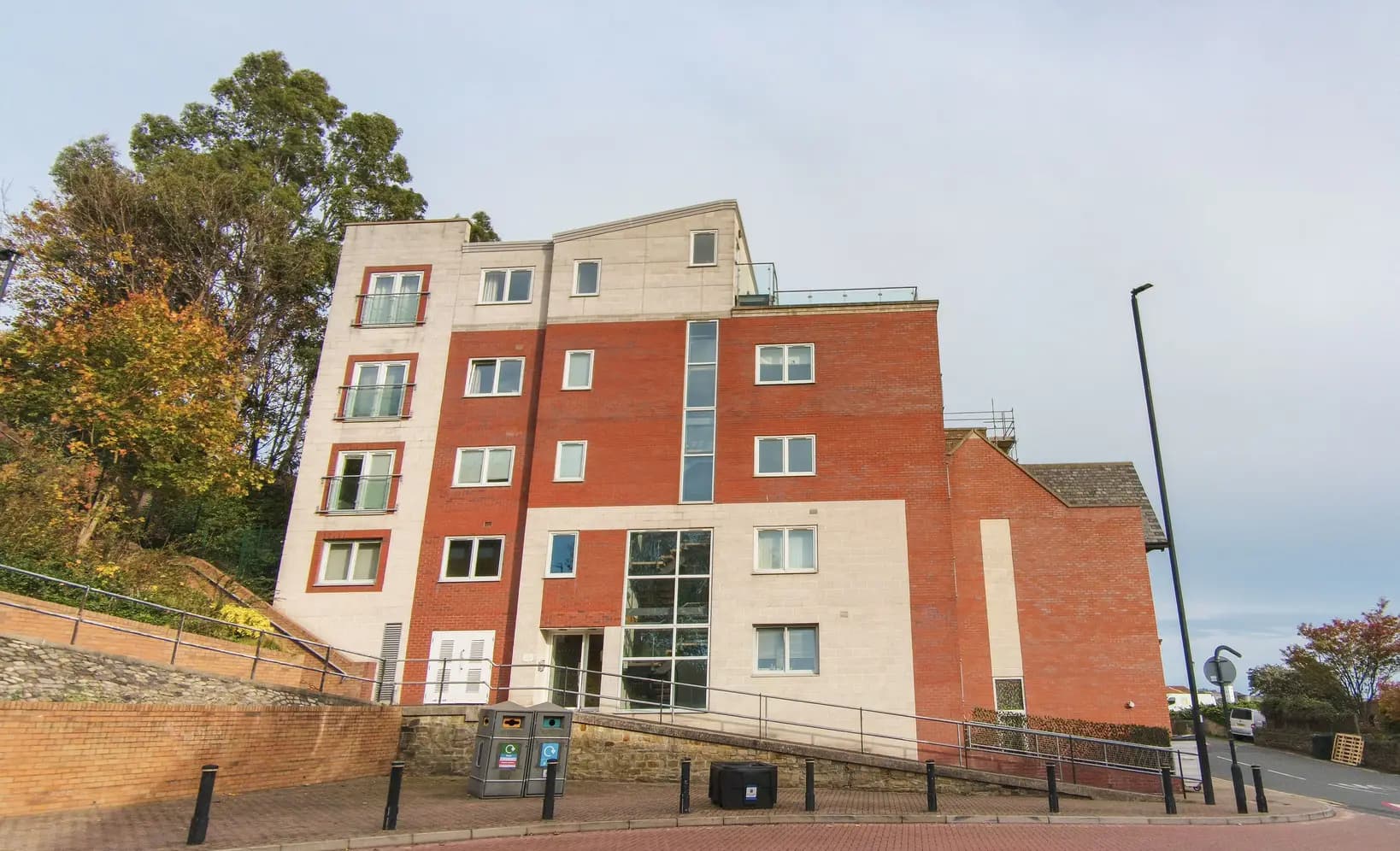 property photo 15 of 16