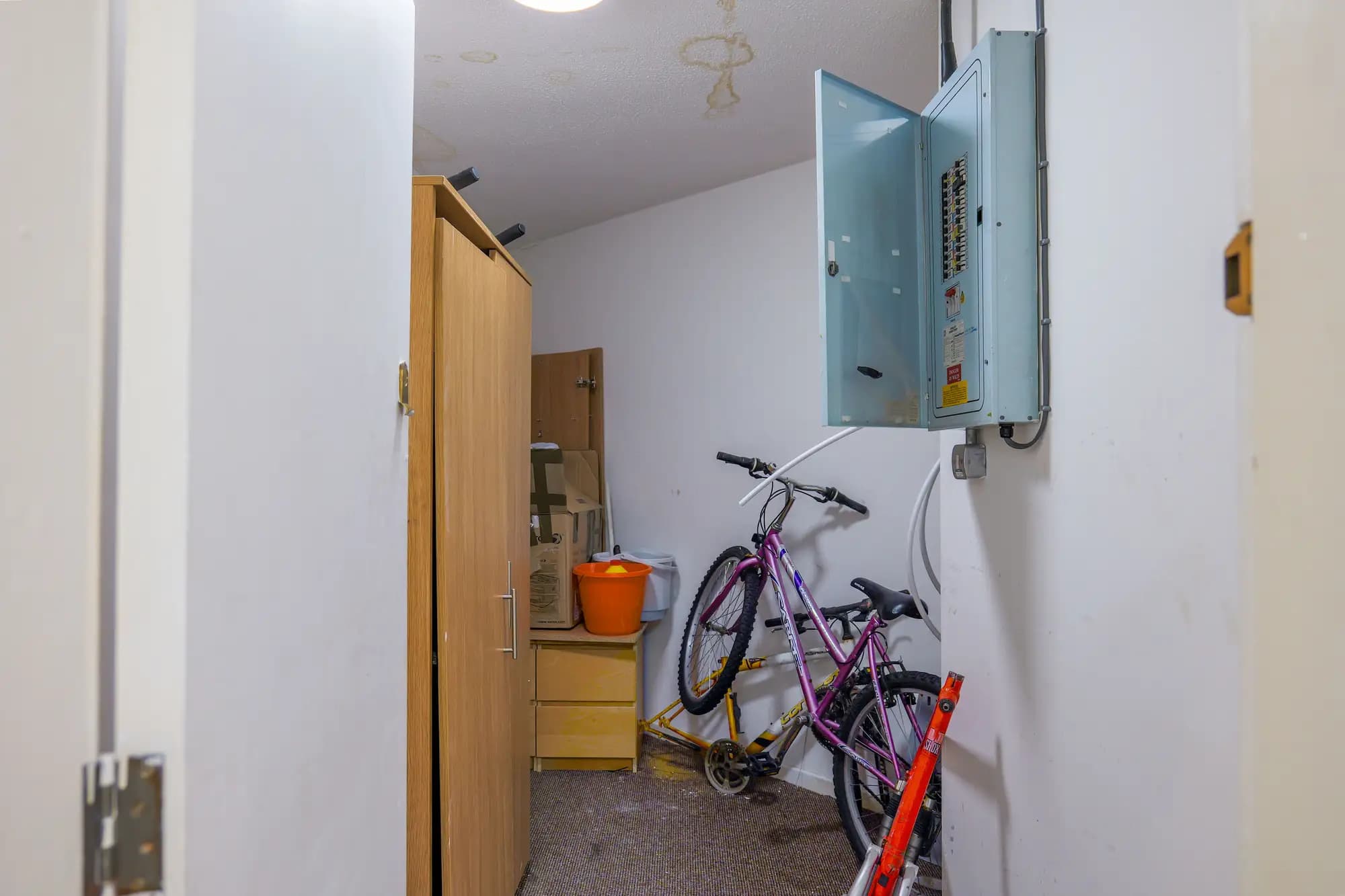 property photo 10 of 15