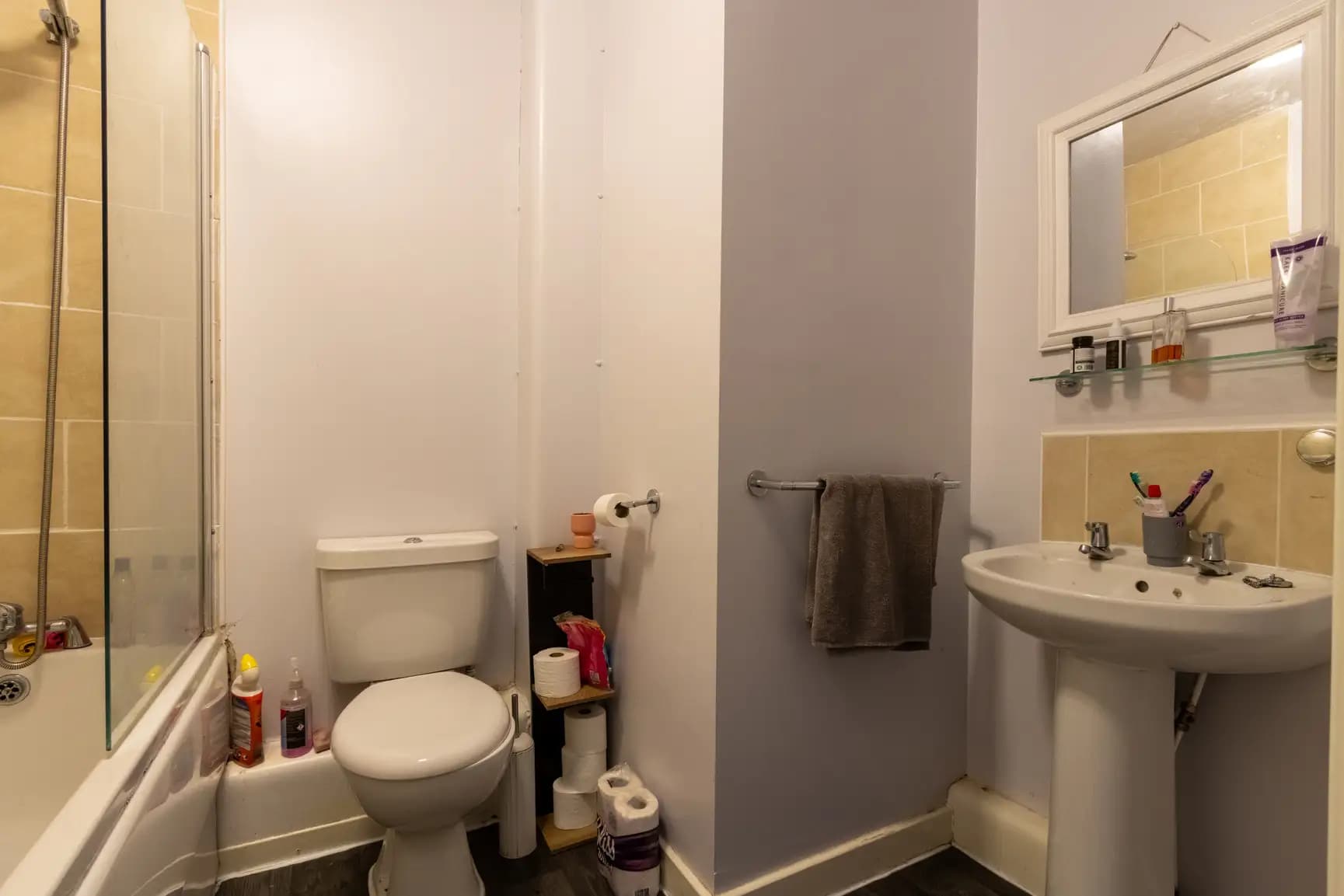 property photo 8 of 15