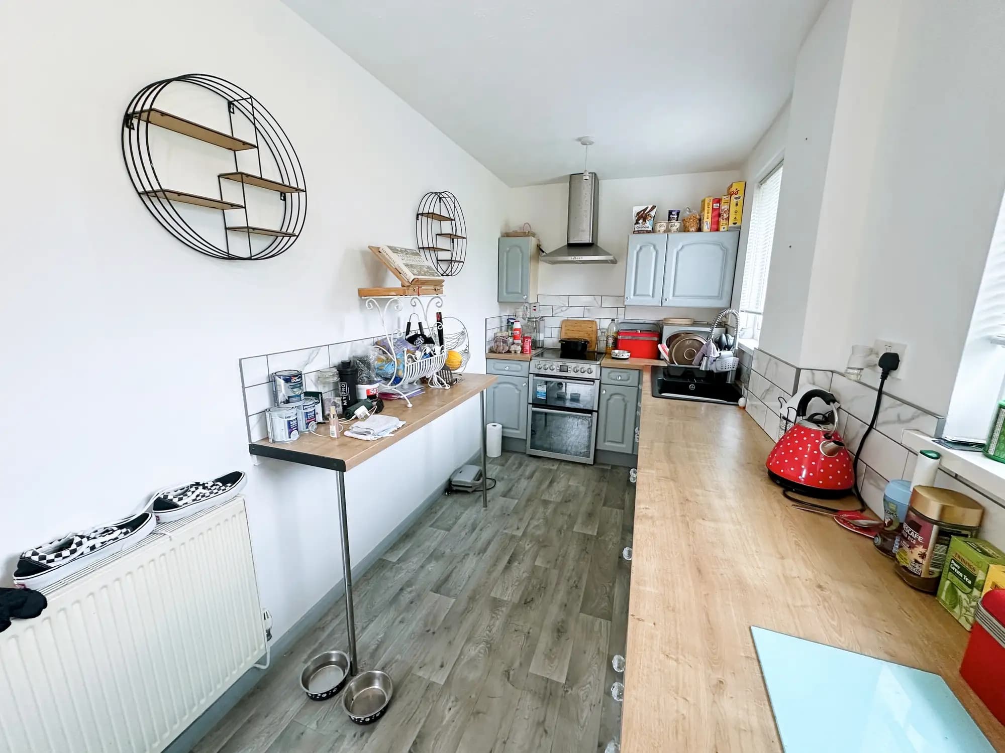 property photo 7 of 32