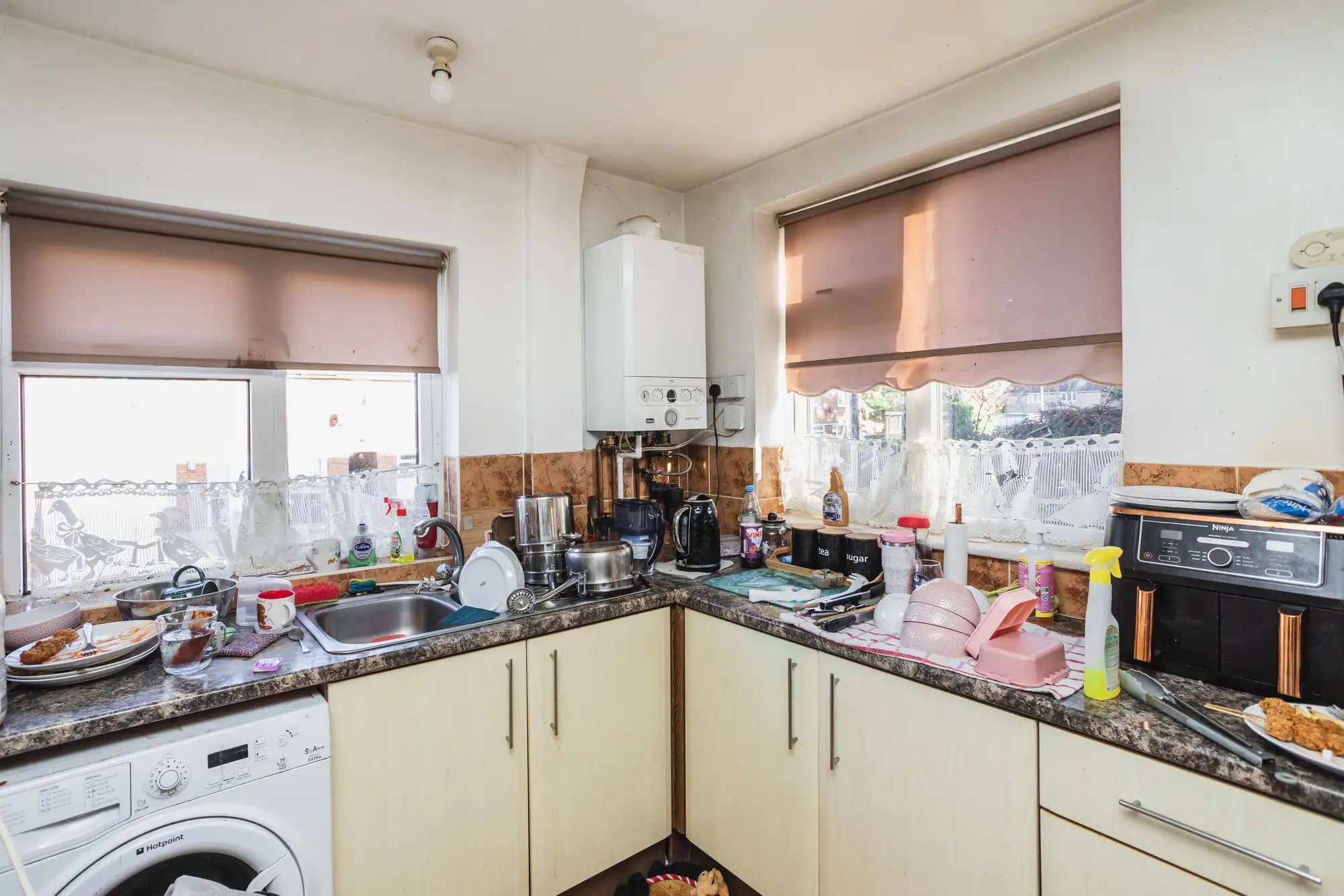 property photo 5 of 18