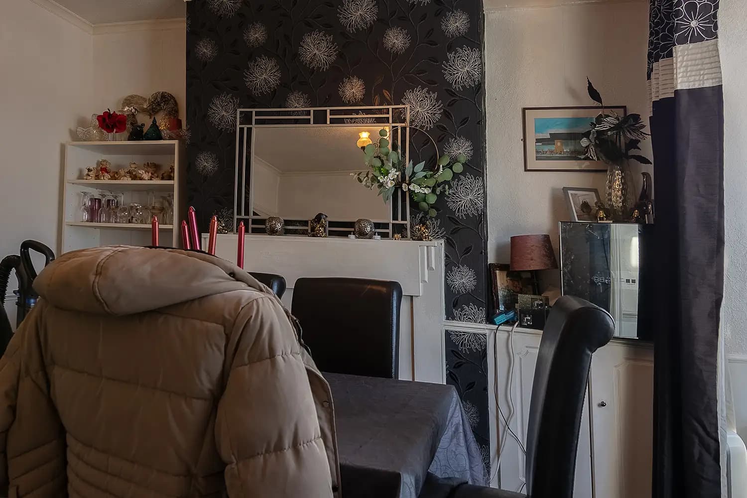 property photo 9 of 27