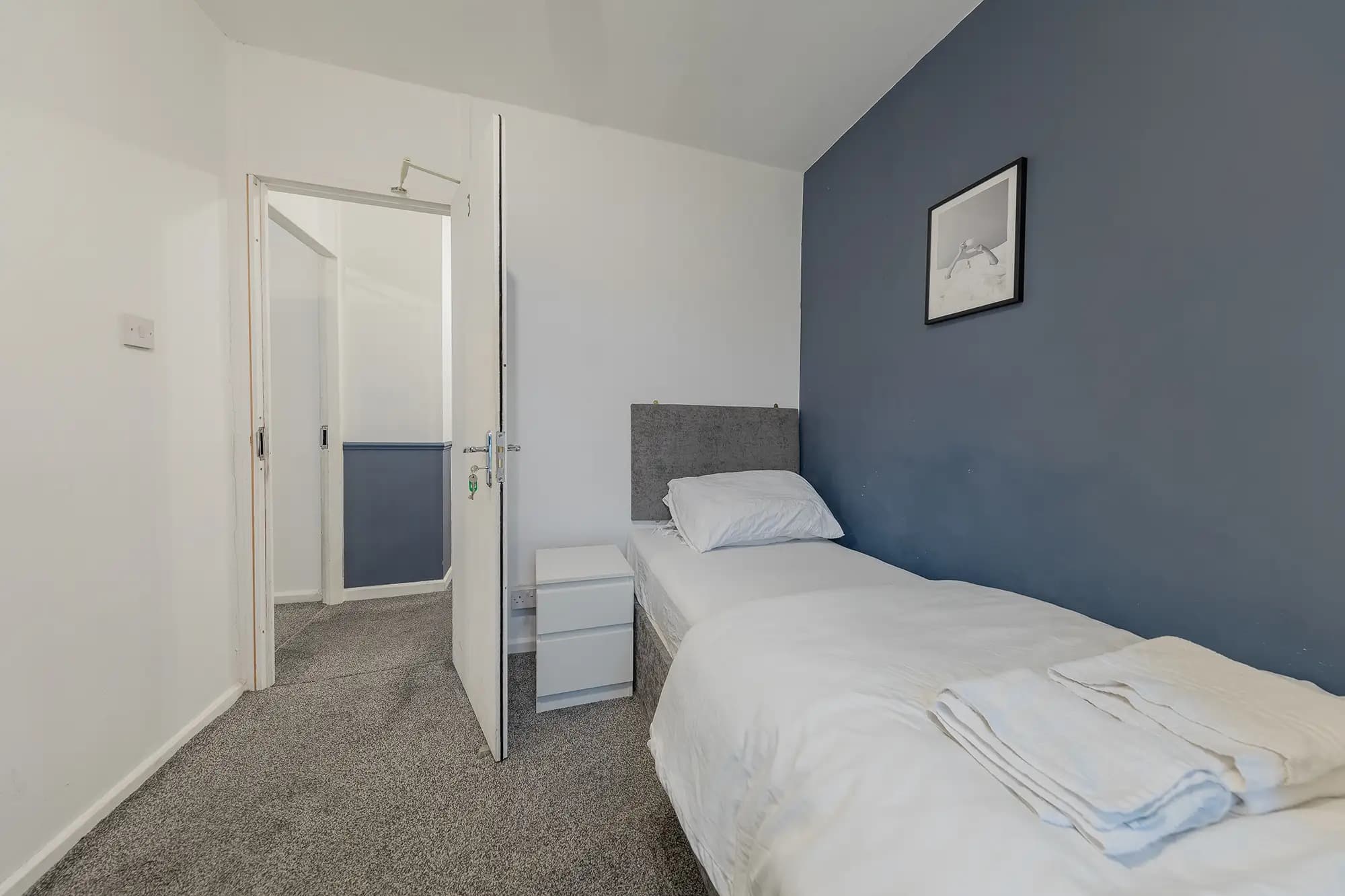 property photo 14 of 31