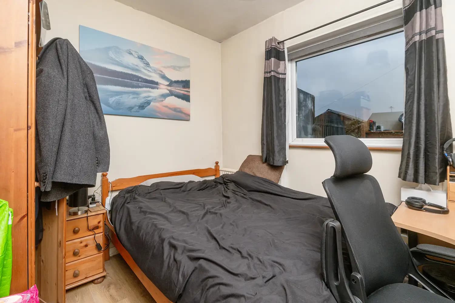 property photo 11 of 20