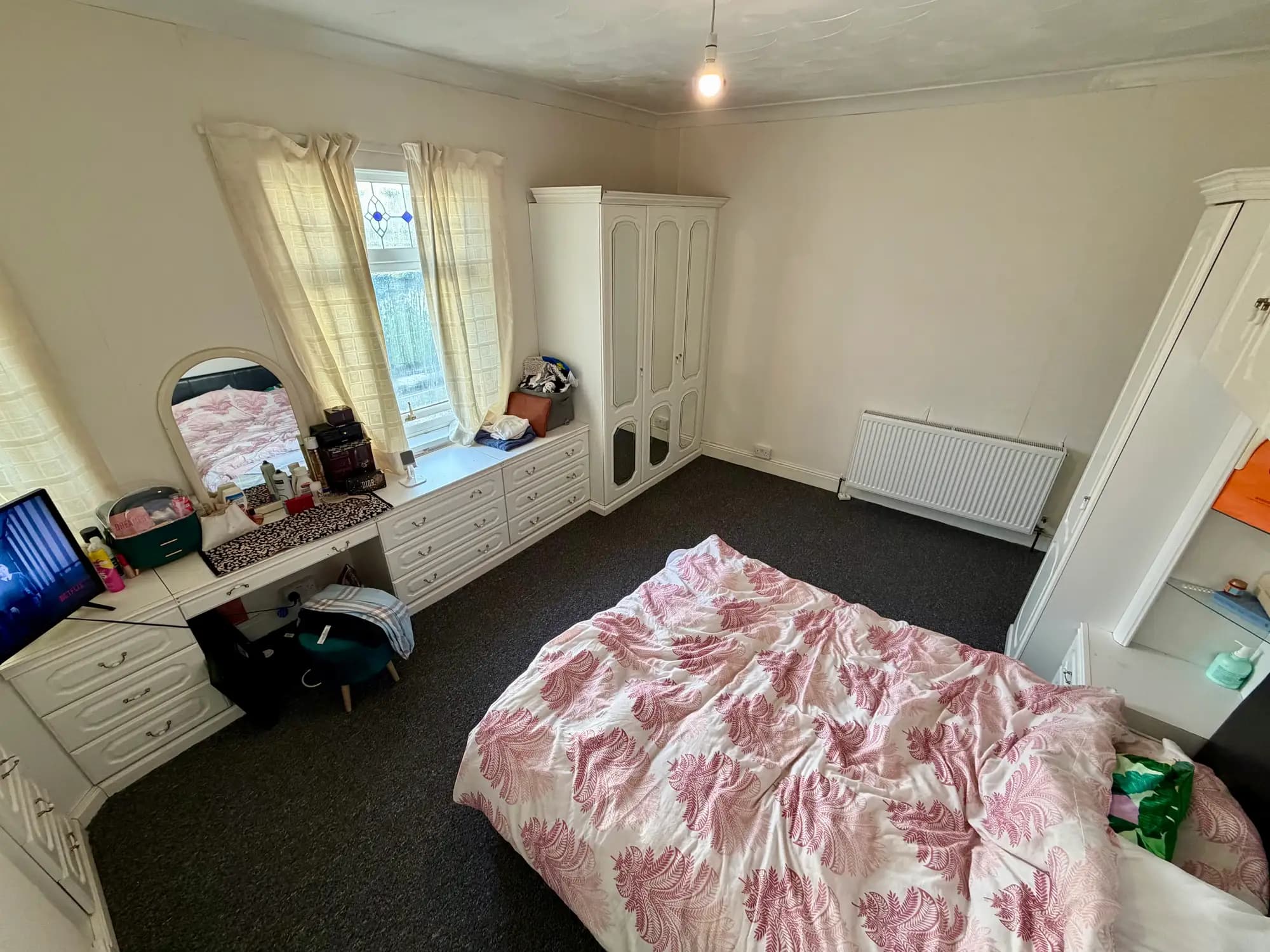 property photo 13 of 29