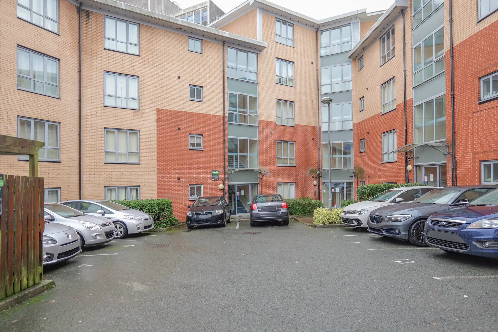 property photo 13 of 14