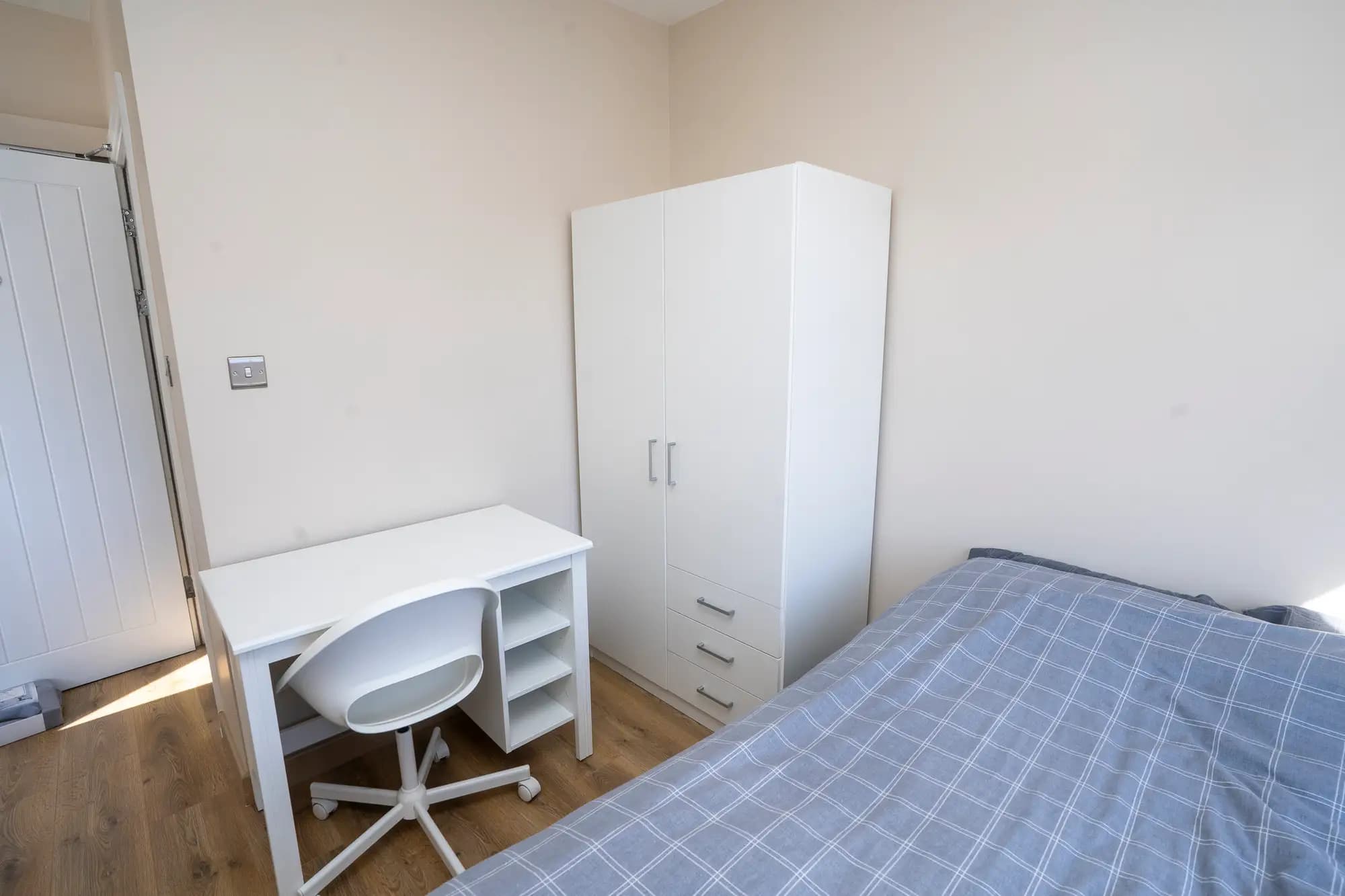 property photo 18 of 45