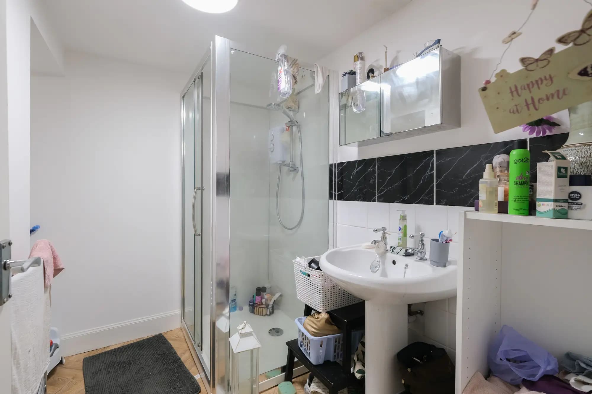 property photo 8 of 16
