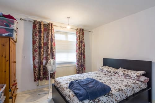 property photo 21 of 29