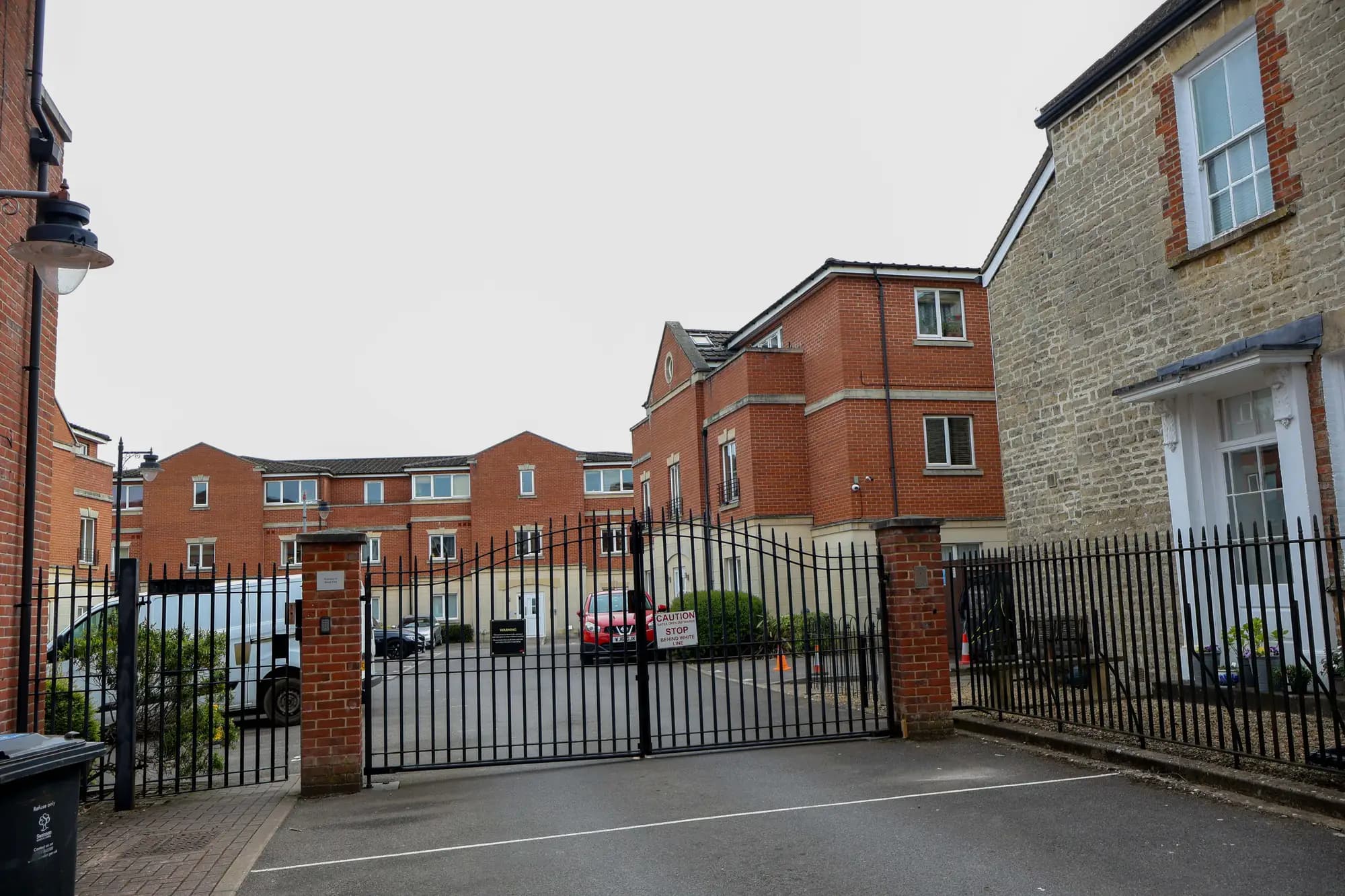 property photo 16 of 17