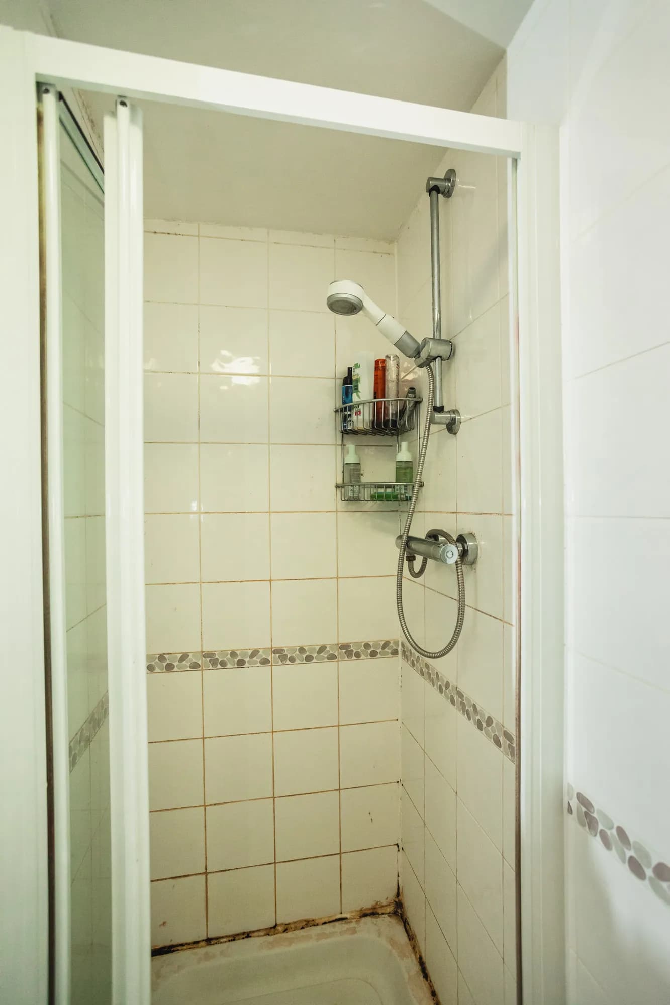 property photo 8 of 14