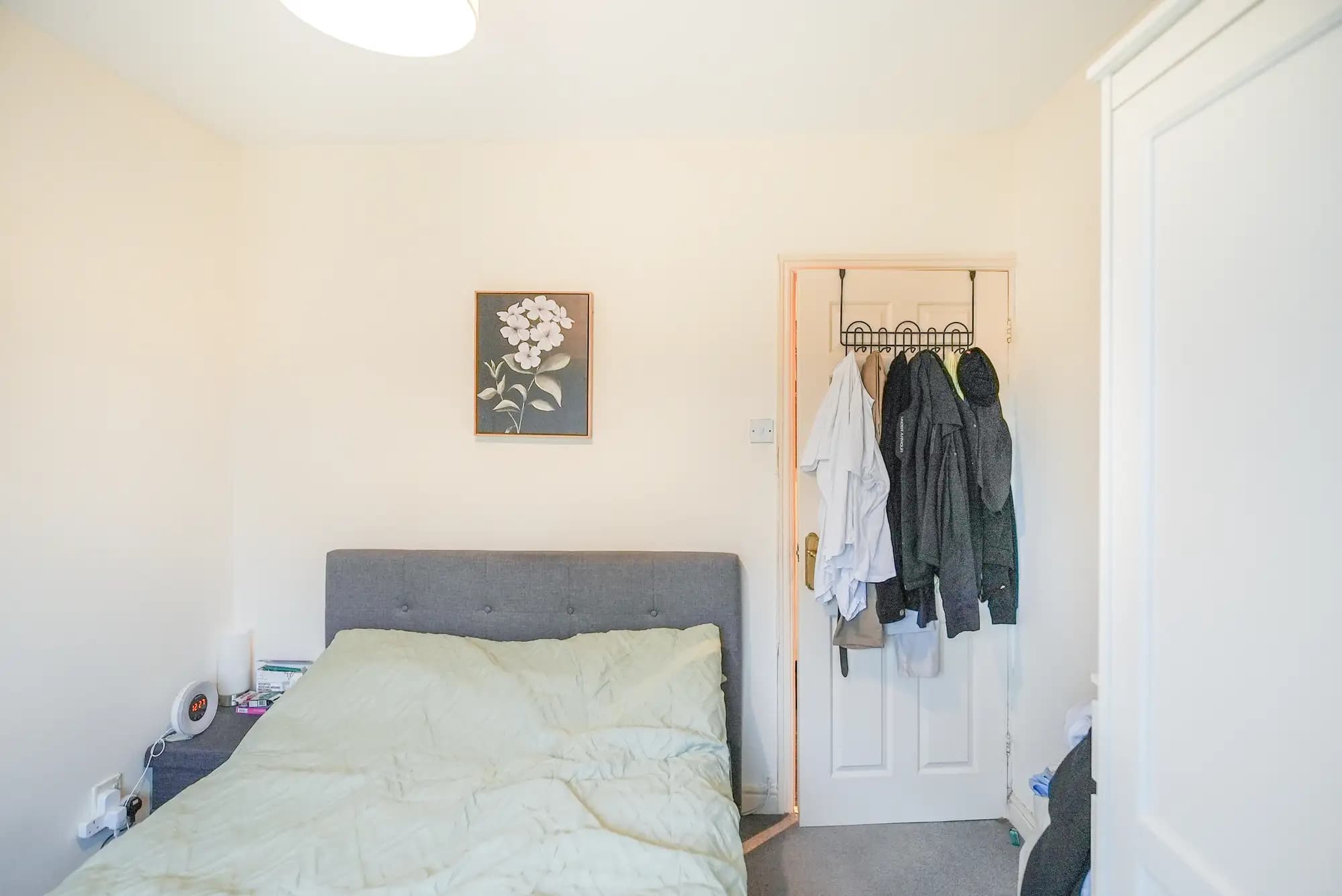 property photo 11 of 17