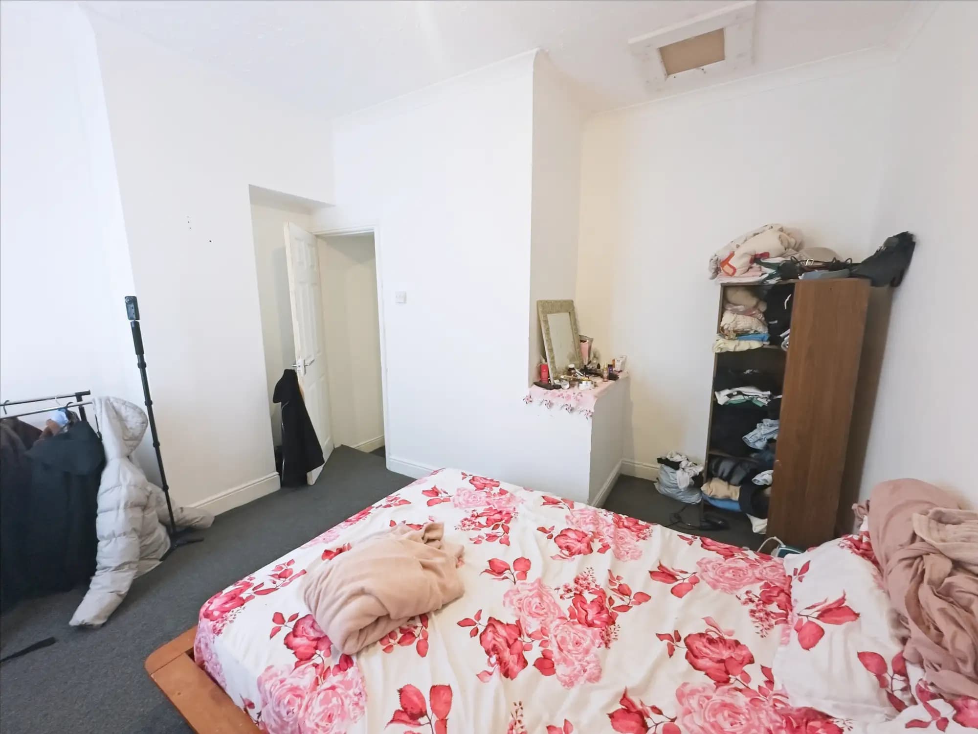 property photo 10 of 24