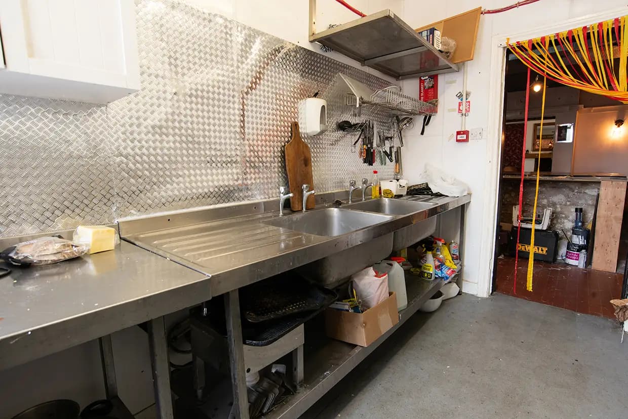 property photo 11 of 58