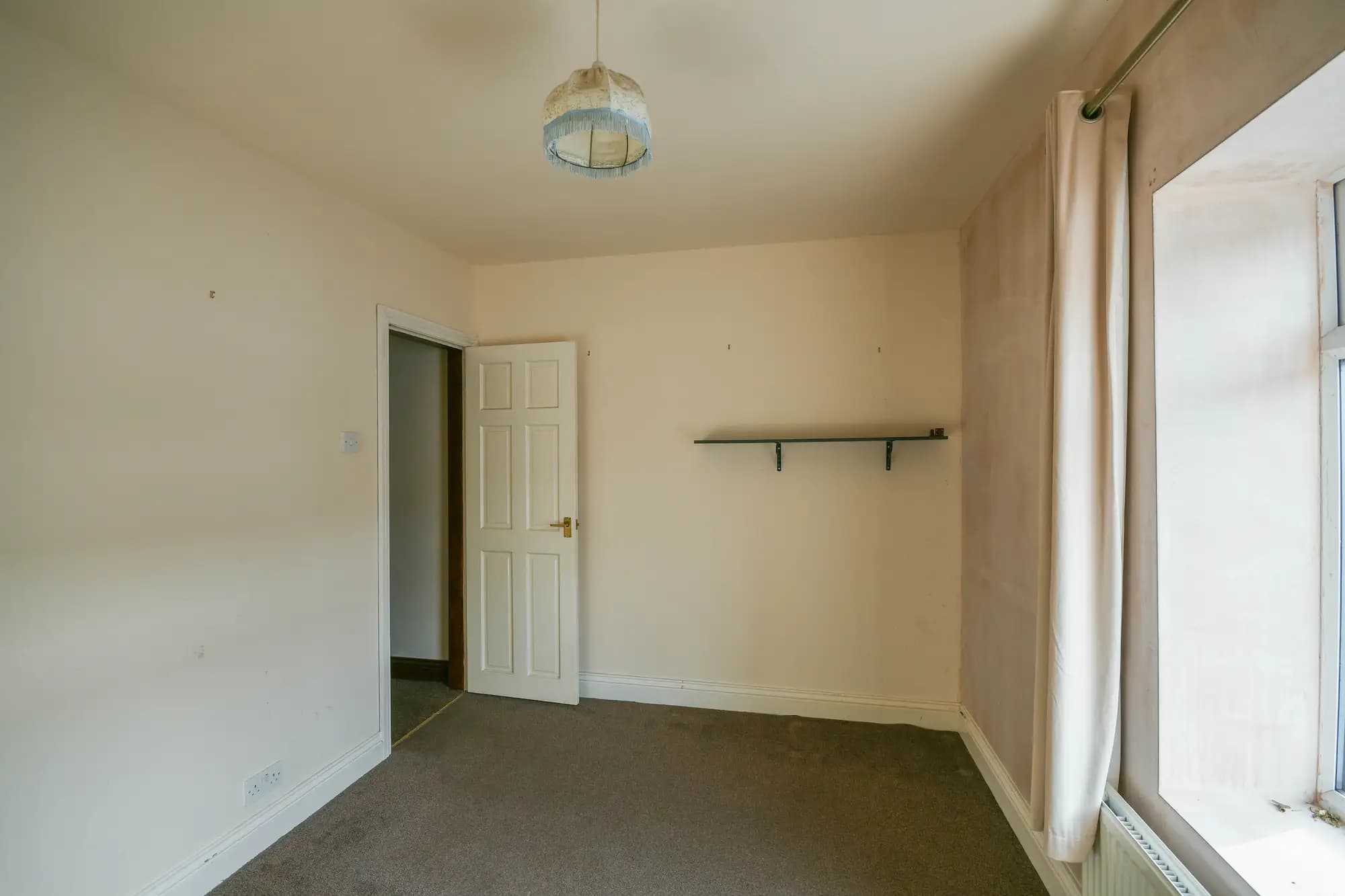 property photo 13 of 22