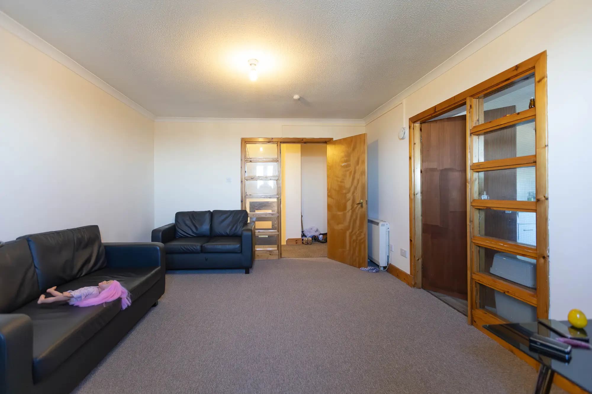 property photo 5 of 32