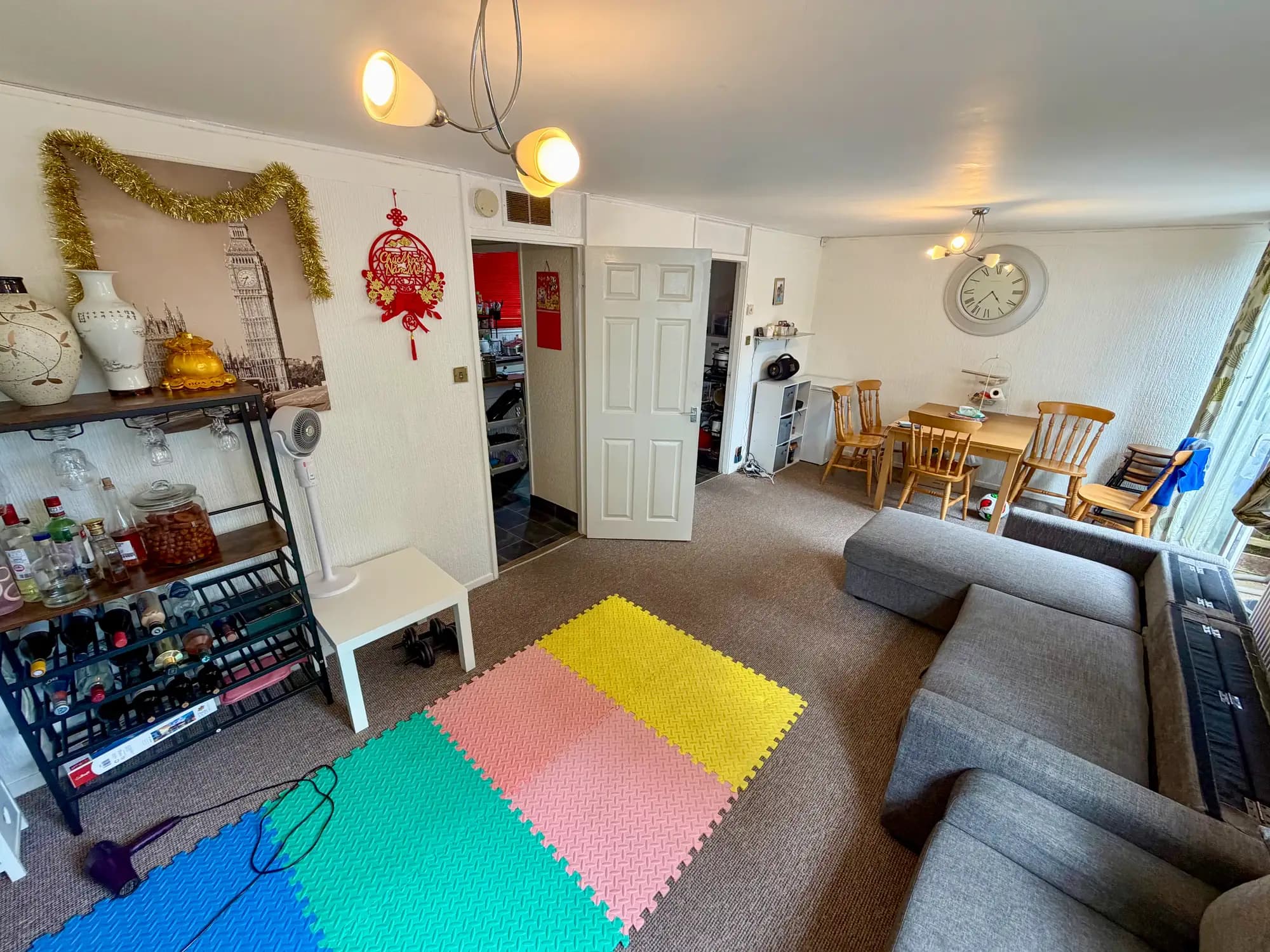 property photo 5 of 29