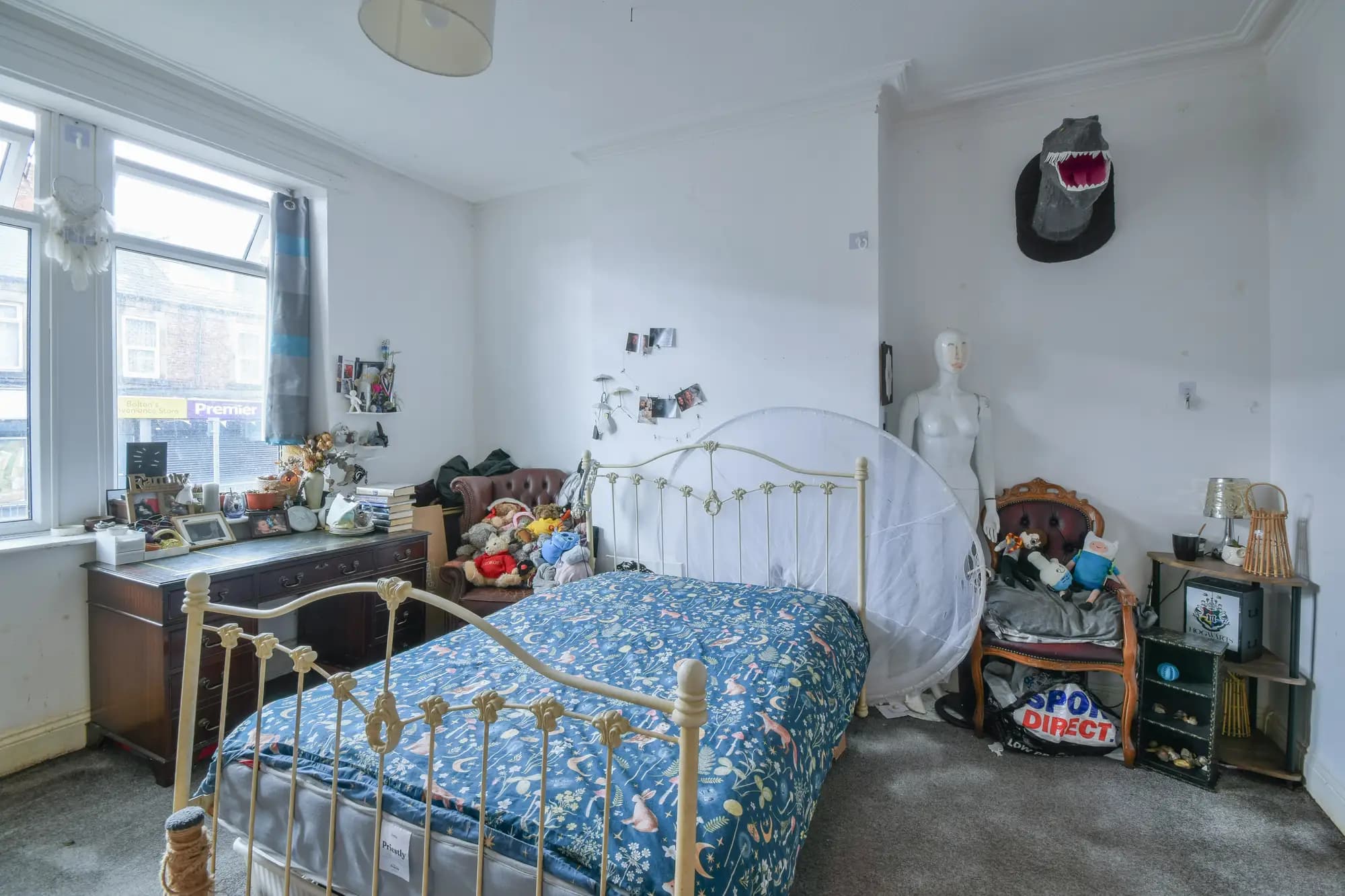 property photo 8 of 15