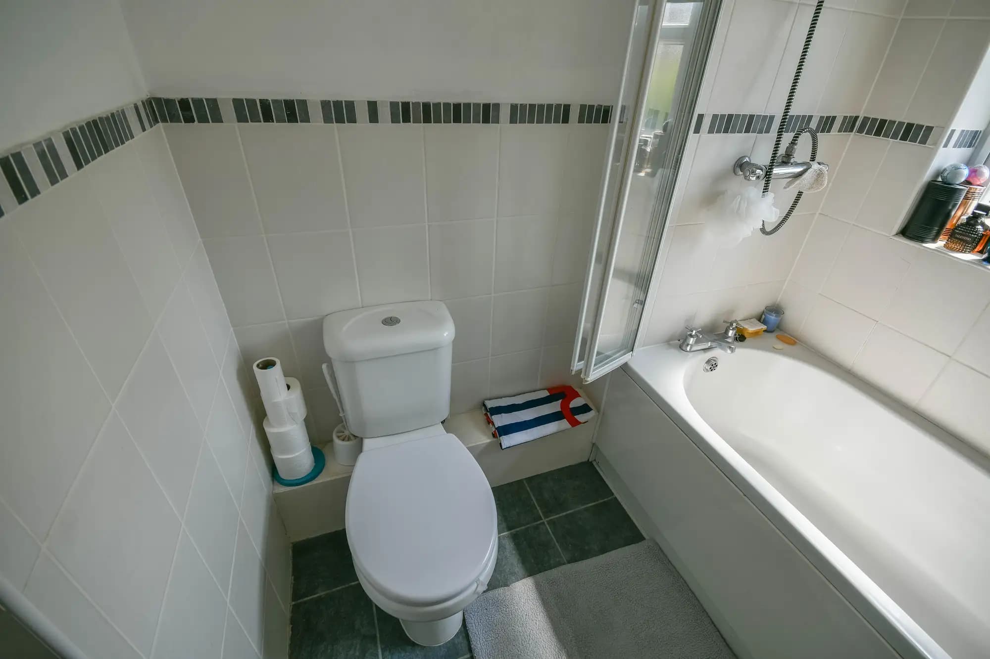 property photo 7 of 13