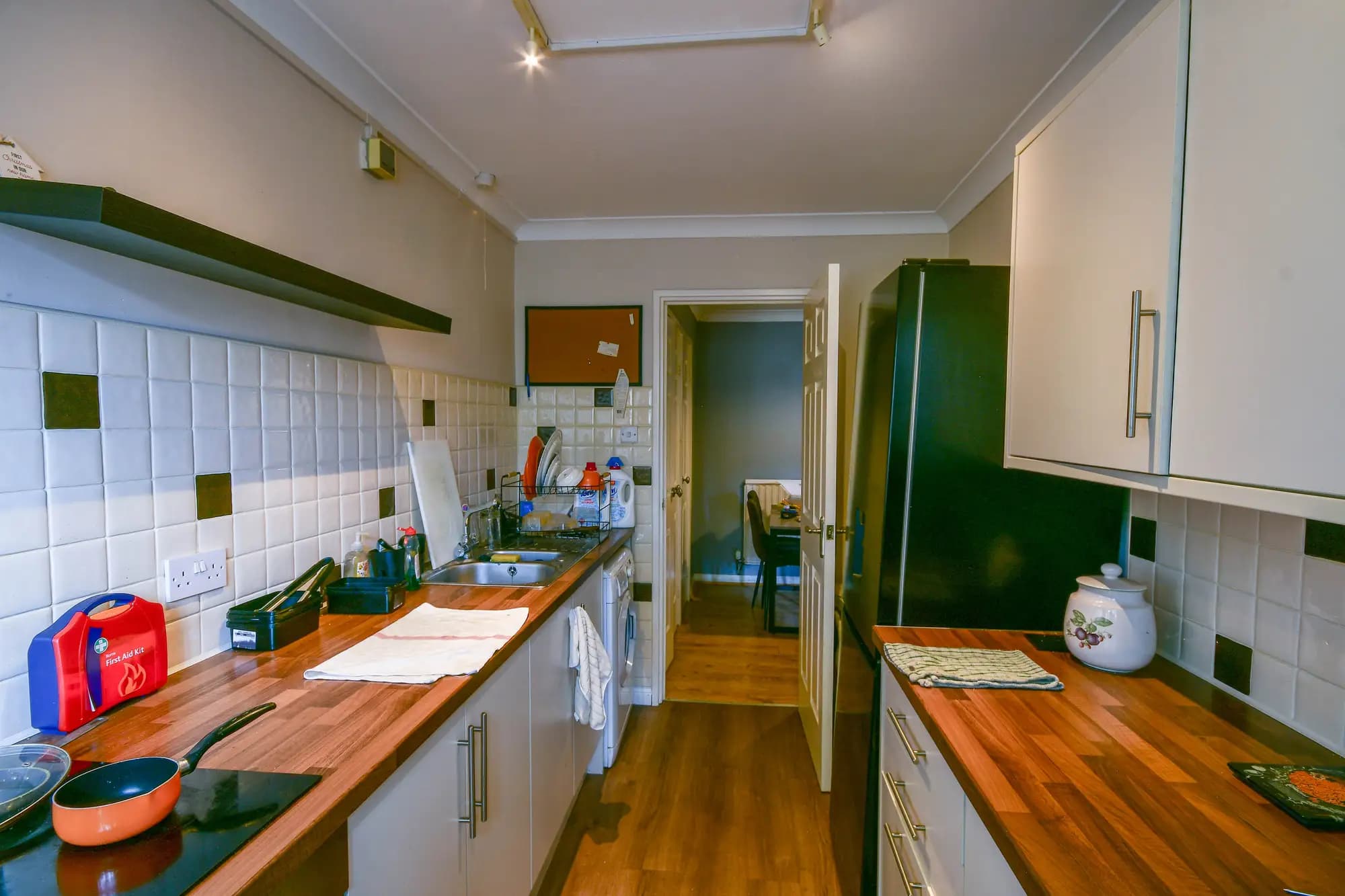 property photo 5 of 16