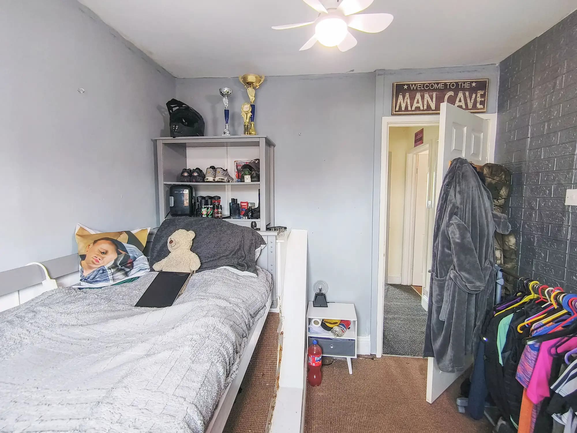 property photo 11 of 16