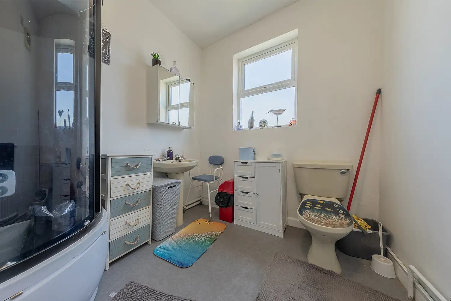 property photo 8 of 30