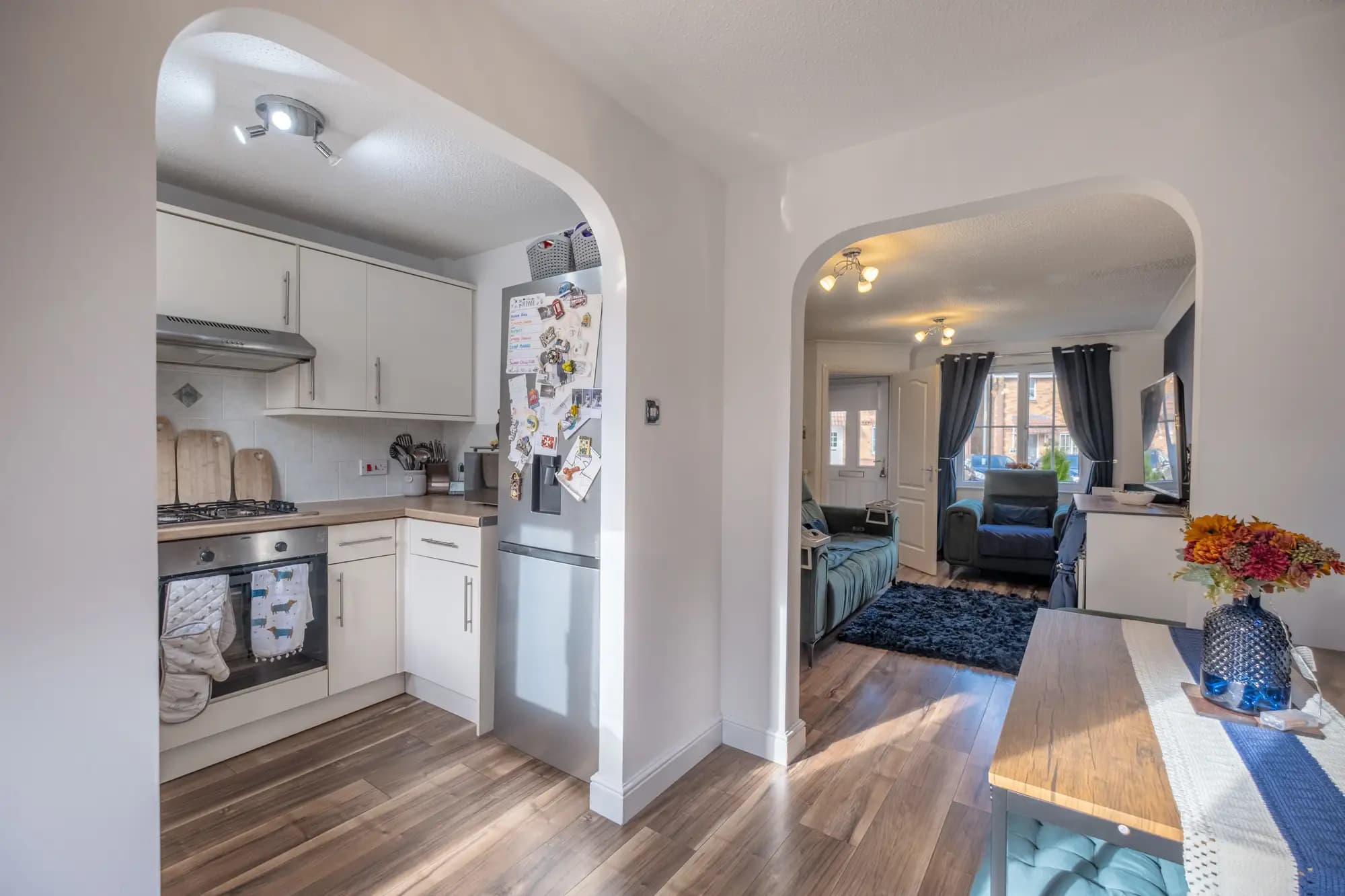 property photo 9 of 28