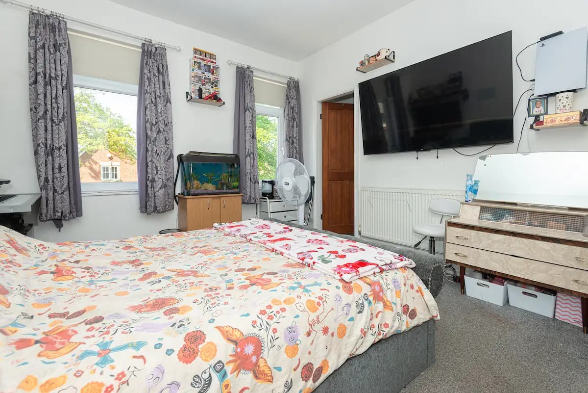 property photo 28 of 55